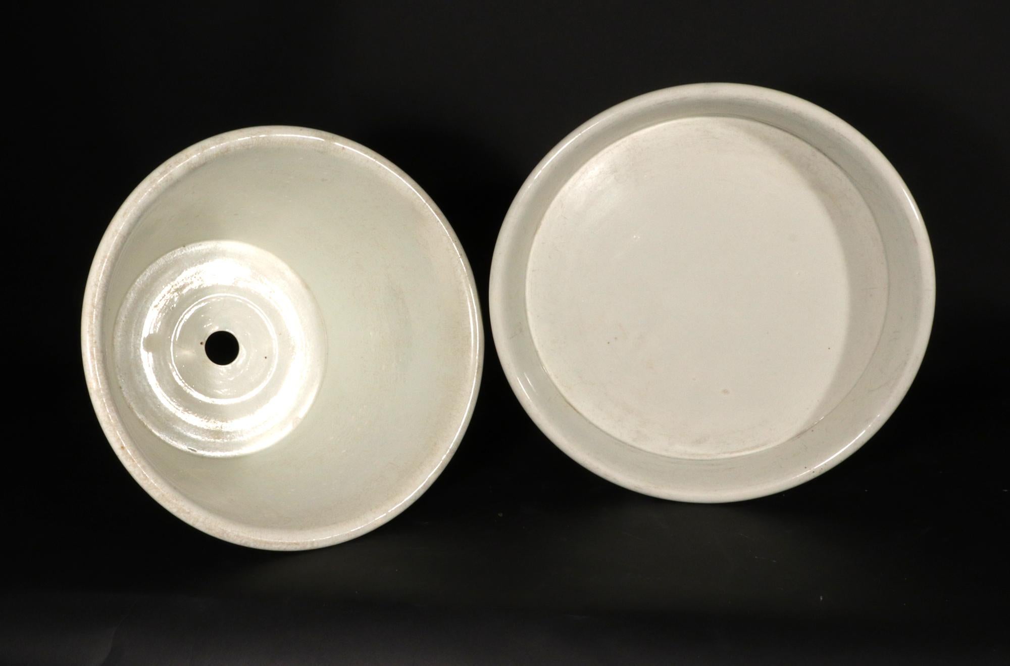 Wedgwood Neo-classical Large Cachepots and Stands, A Pair, Late 18th Century For Sale 2