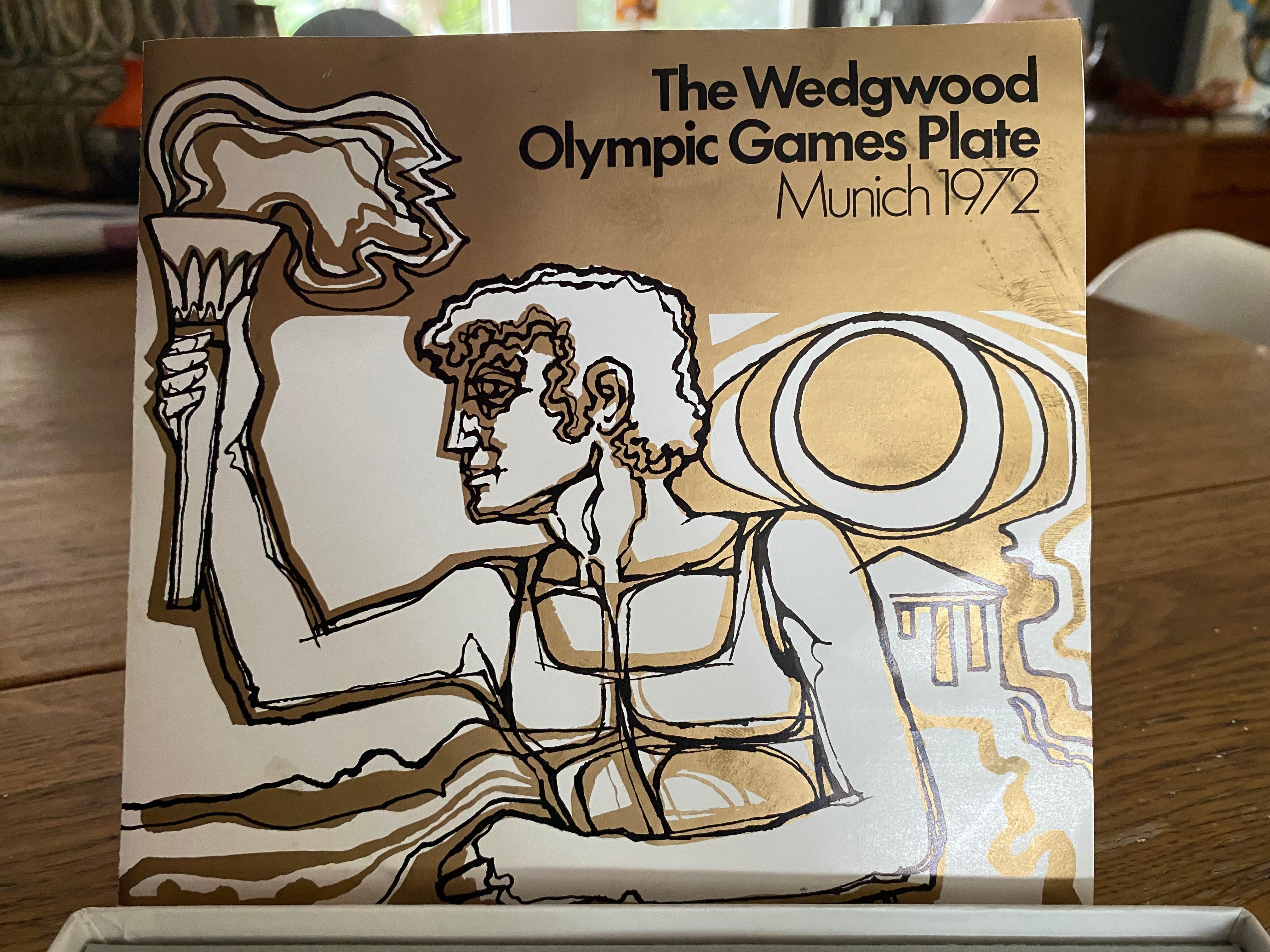 English Wedgwood Olympic Games 1972 Plate in Black Basalt - Limited Edition  For Sale