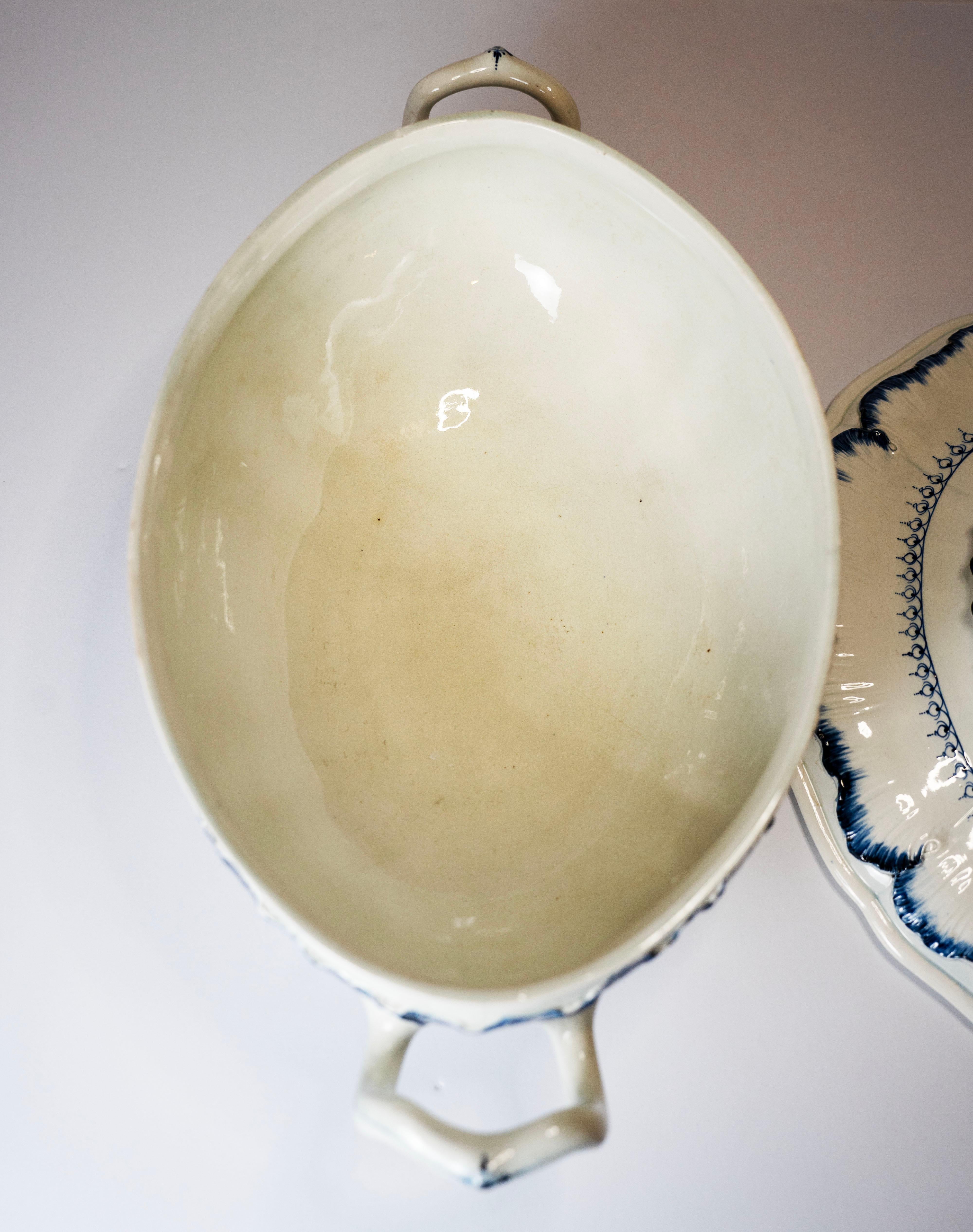 Wedgwood Pearlware Lg. Sopera azul y blanca con tapa, circa 1780 Inglés en venta