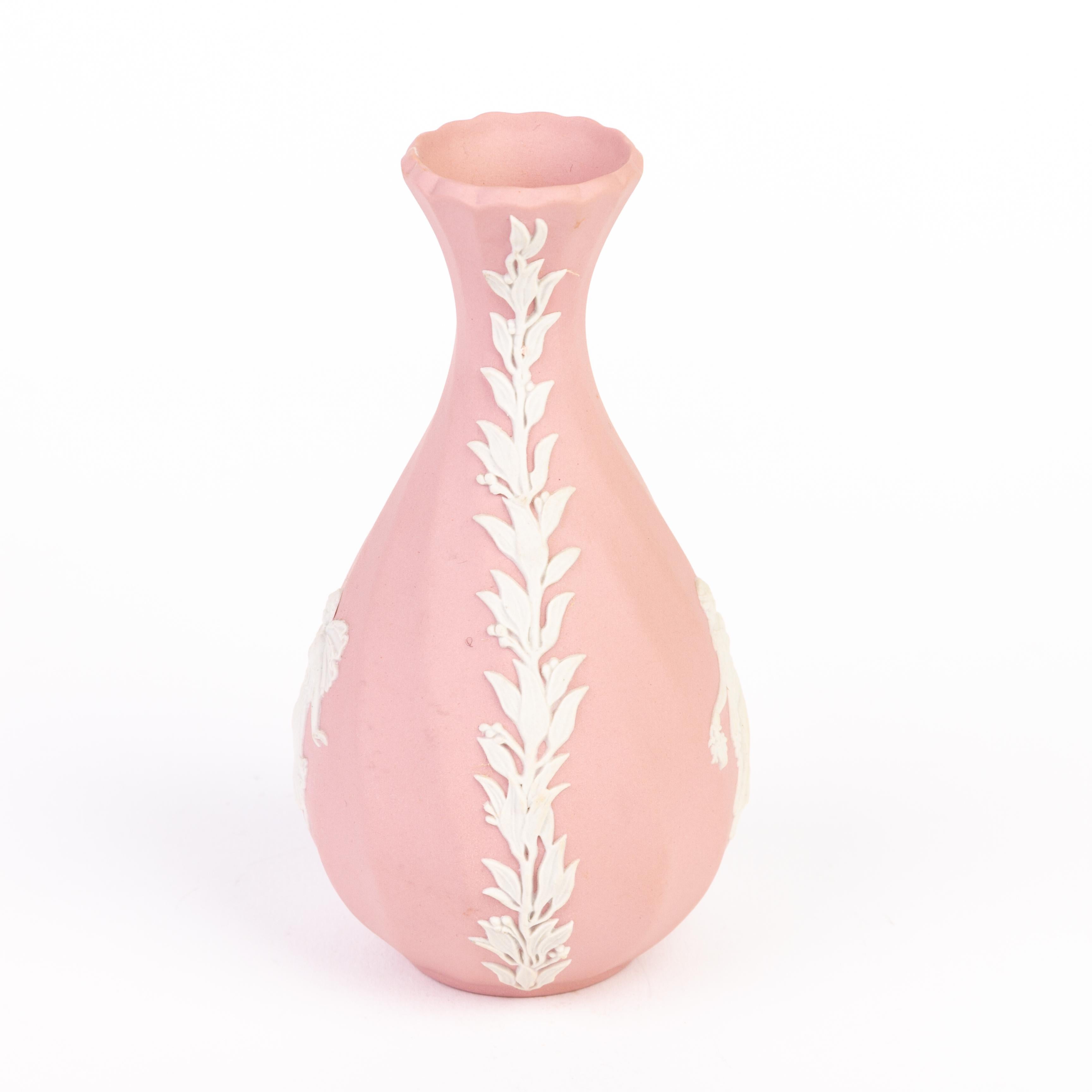 From a private collection.
Free international shipping.
Wedgwood Pink Jasperware Dancing Hours Still Vase