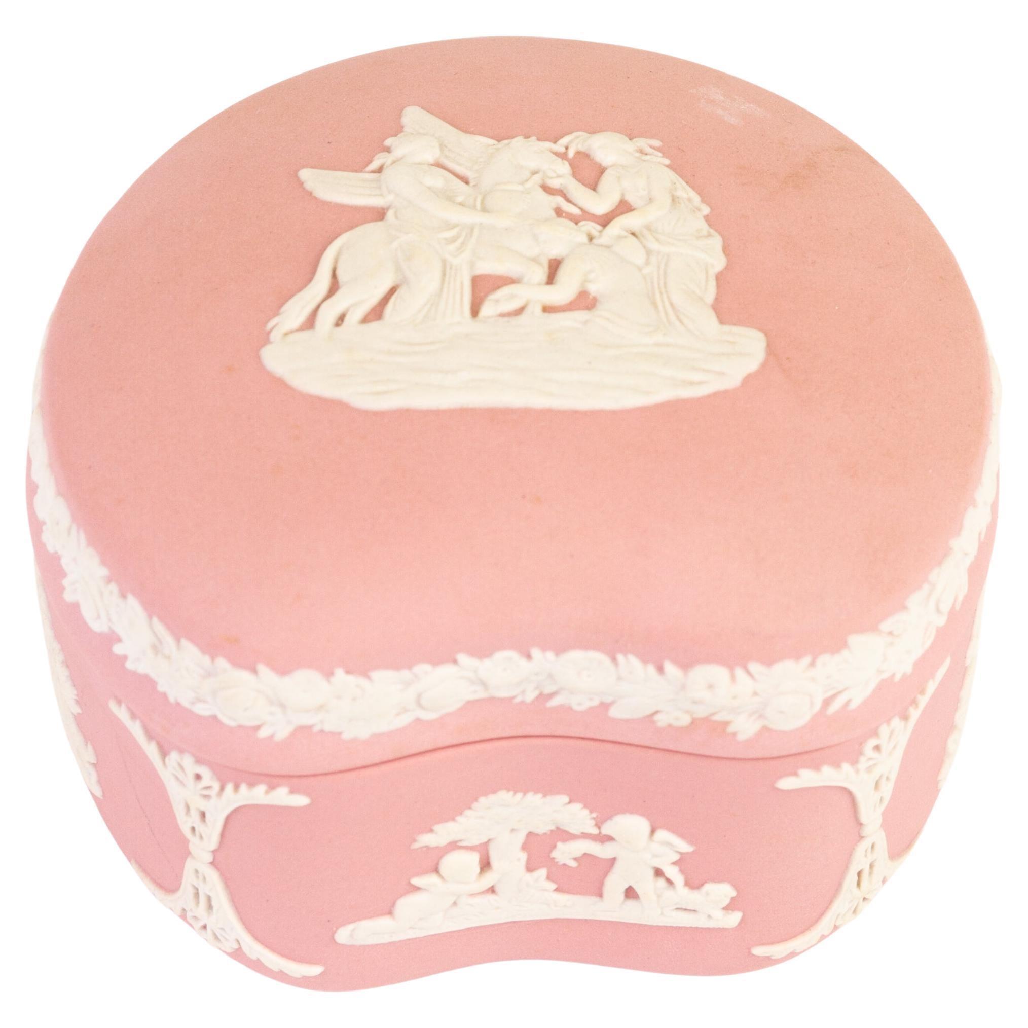 Wedgwood Pink Jasperware Neoclassical Trinket Box  For Sale