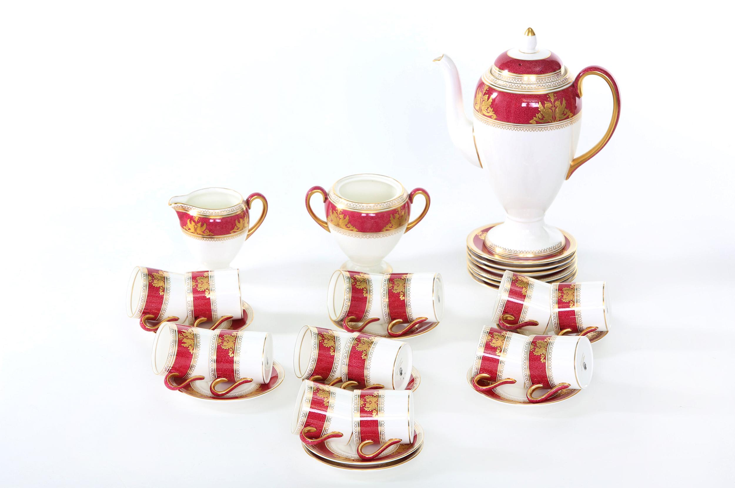 Servicio de café de porcelana Wedgwood para 14 personas en venta 1