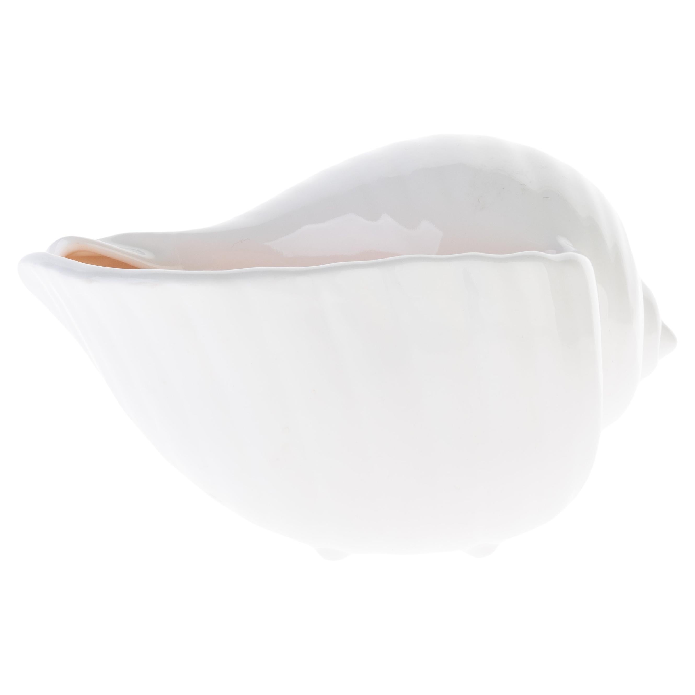 Wedgwood Porcelain Nautilus Shell Bowl Centrepiece Vase 

From a private collection

Free international shipping.