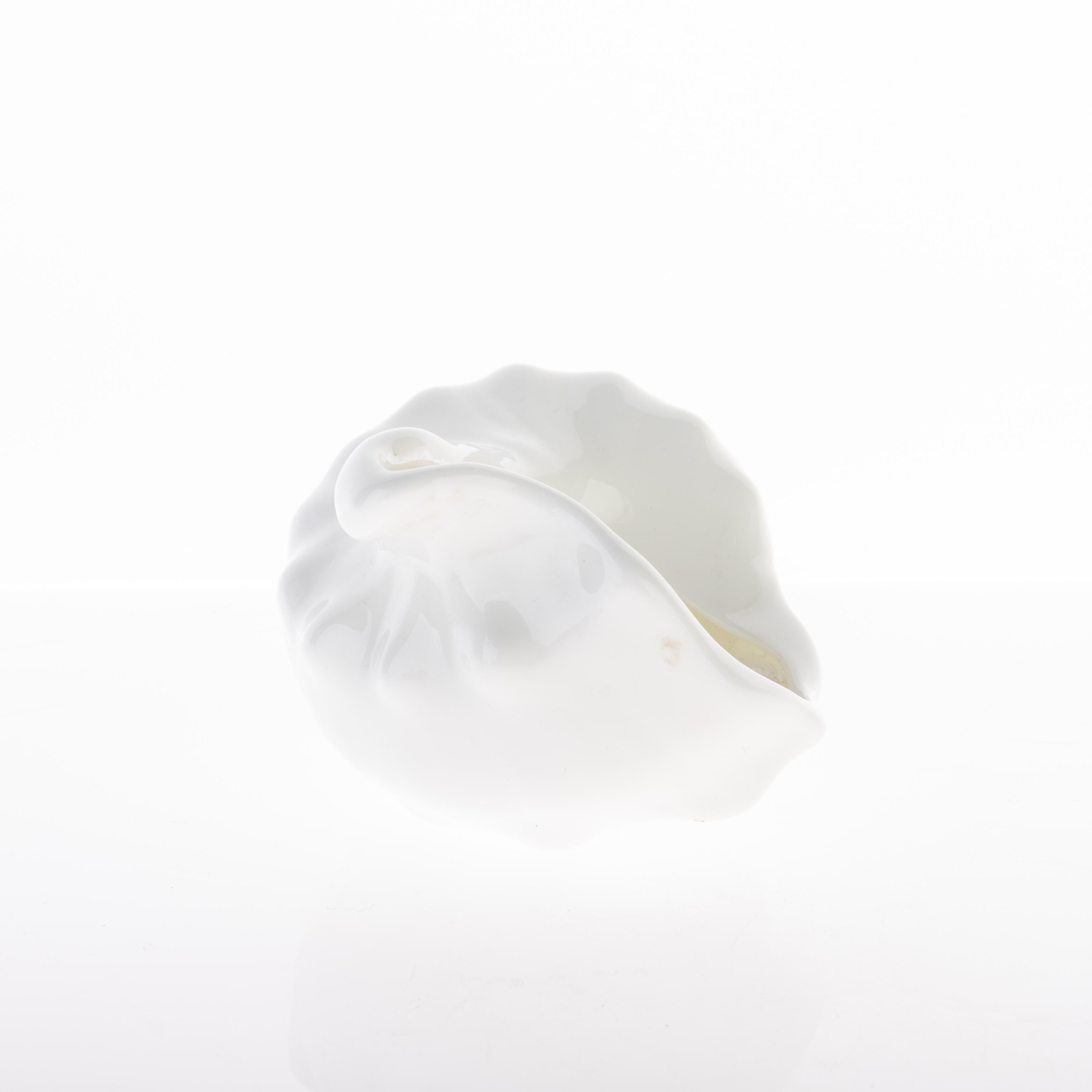 Wedgwood Porcelain Nautilus Shell Bowl Centrepiece Vase 

From a private collection

Free international shipping.