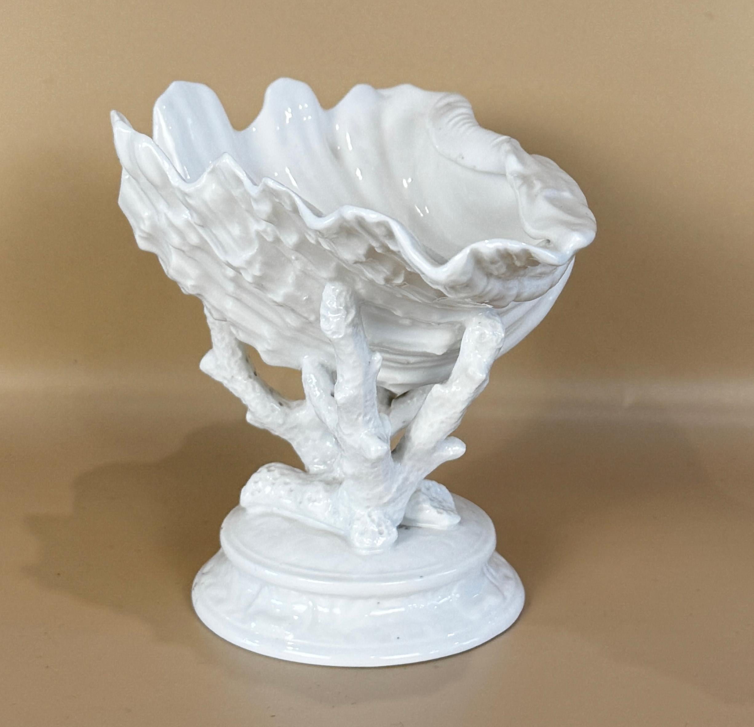 Wedgwood Porcelain Shell & Coral Decorative Bowl or Table Sculpture In Good Condition For Sale In Philadelphia, PA
