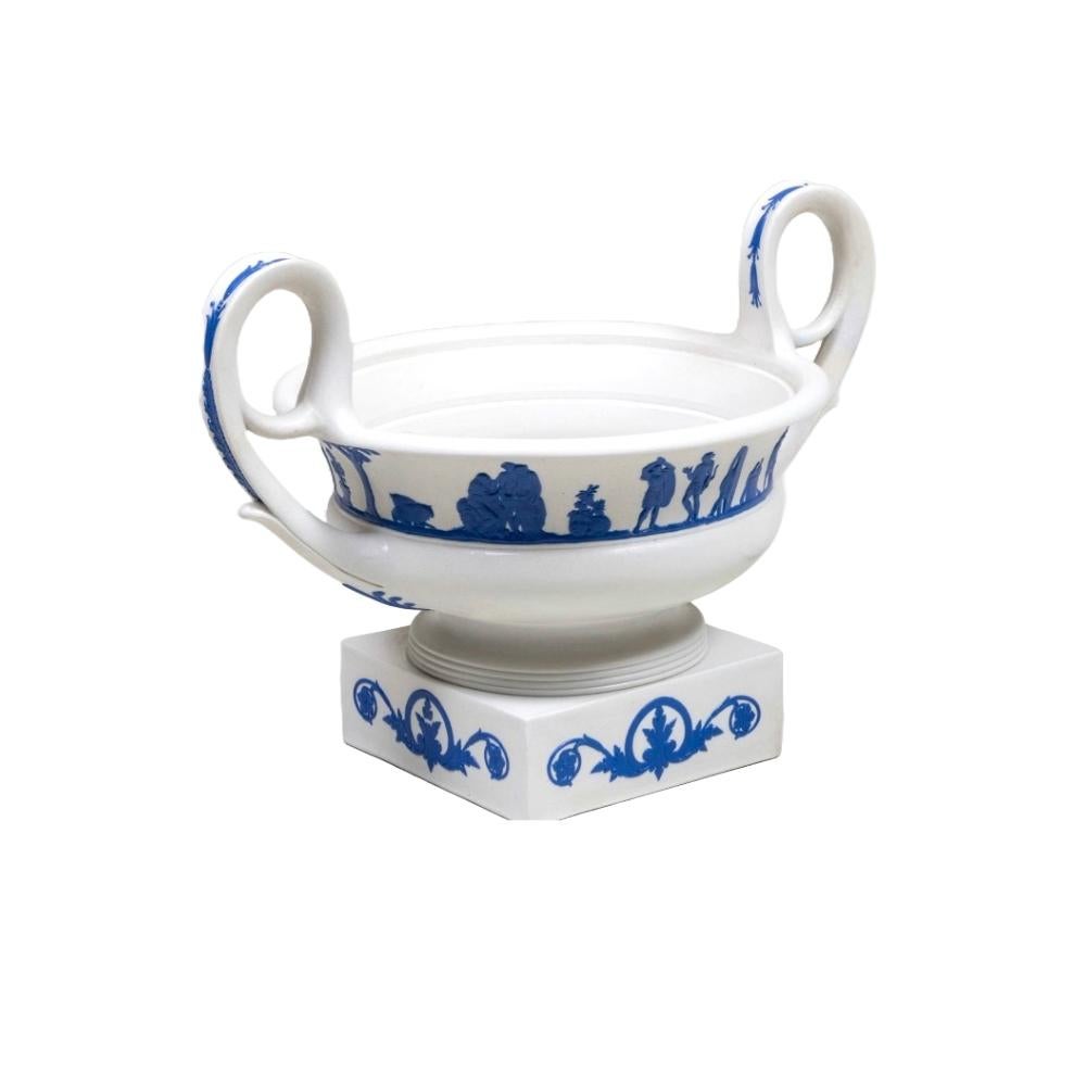 Wedgwood Porcelain White / Blue Centerpiece Bough Pots / Vase For Sale 6