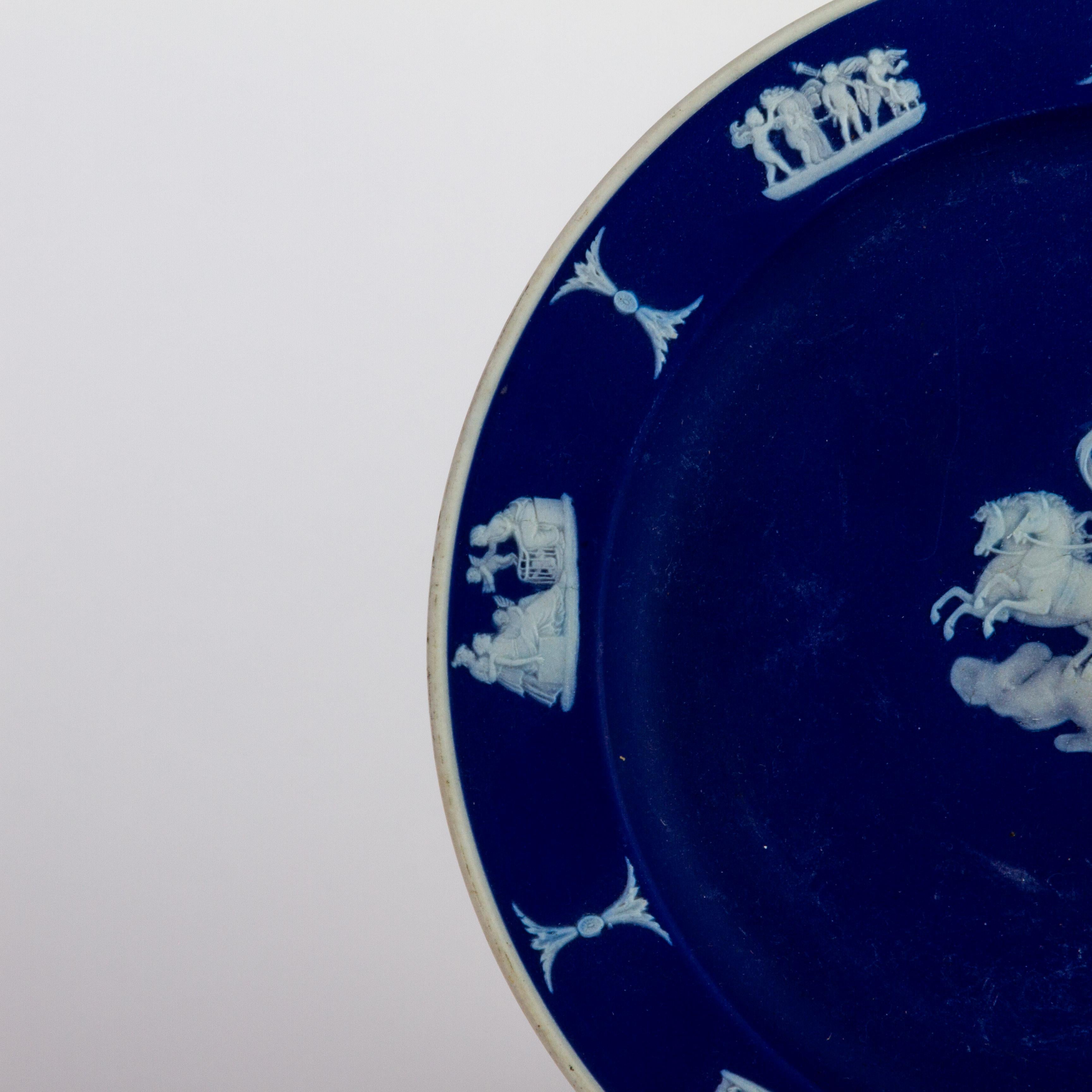 Wedgwood Portland Blue Jasperware Neoclassical Cameo Plate In Good Condition For Sale In Nottingham, GB