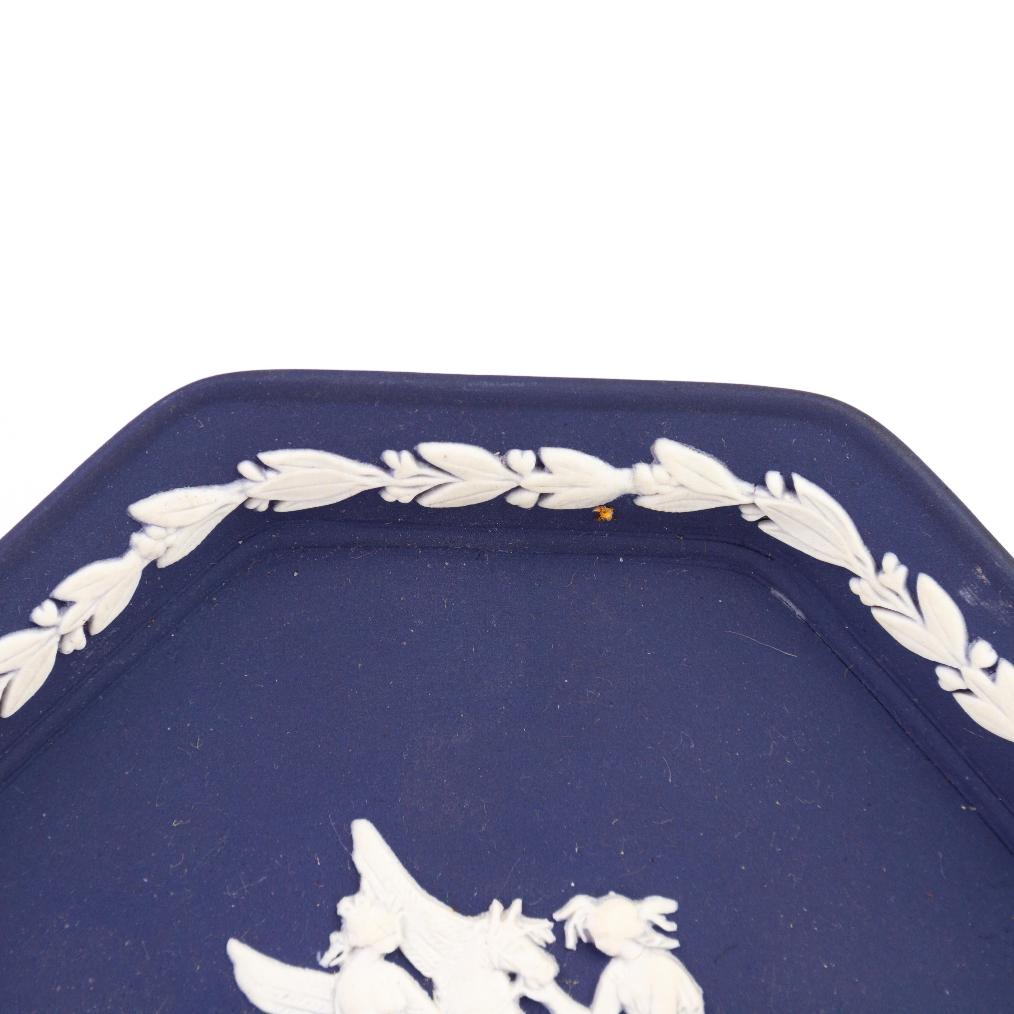 Wedgwood Portland Blue Jasperware Neoclassical Dish  In Good Condition For Sale In Nottingham, GB