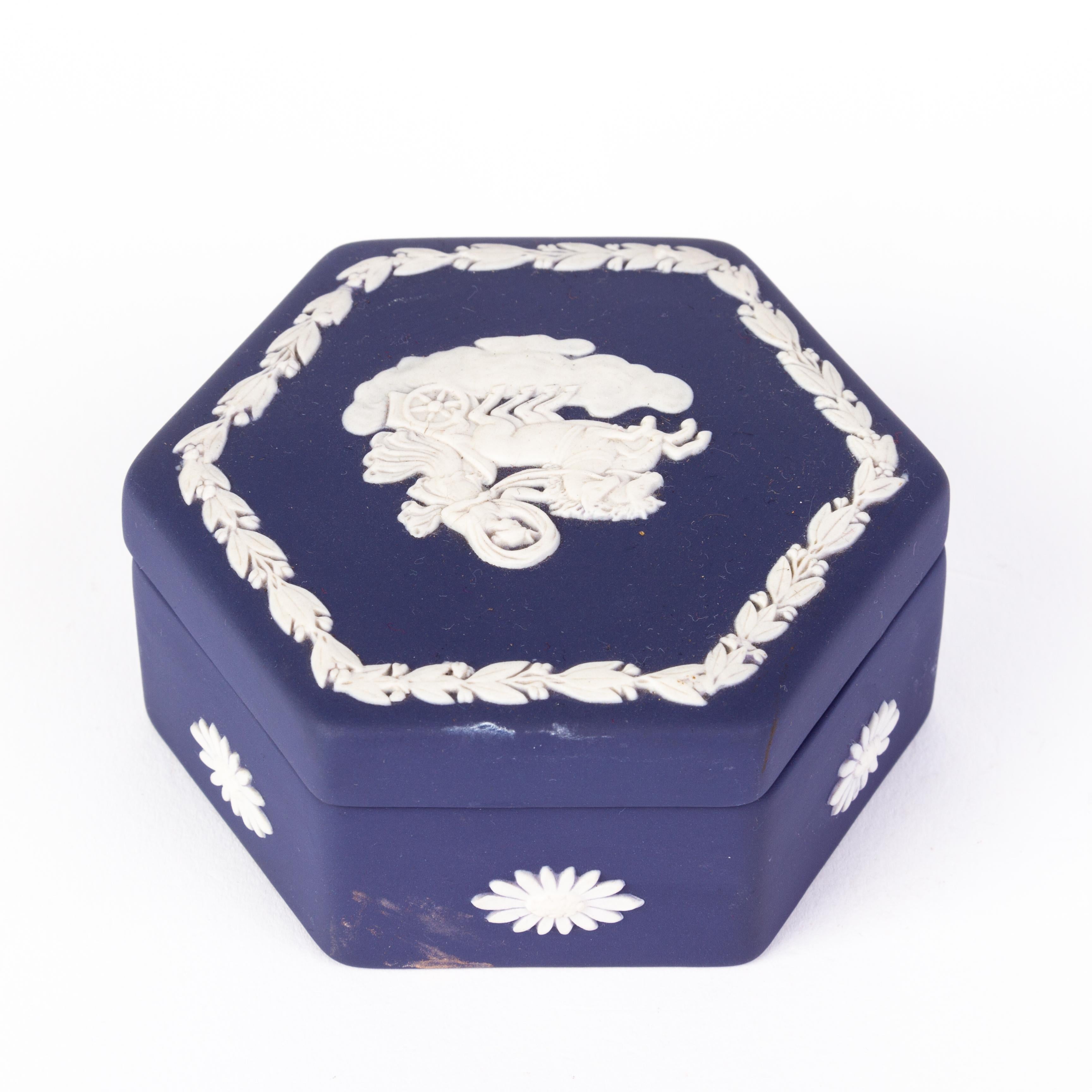 Wedgwood Portland Blue Jasperware Neoclassical Lidded Trinket Box 
Good condition
Free international shipping.