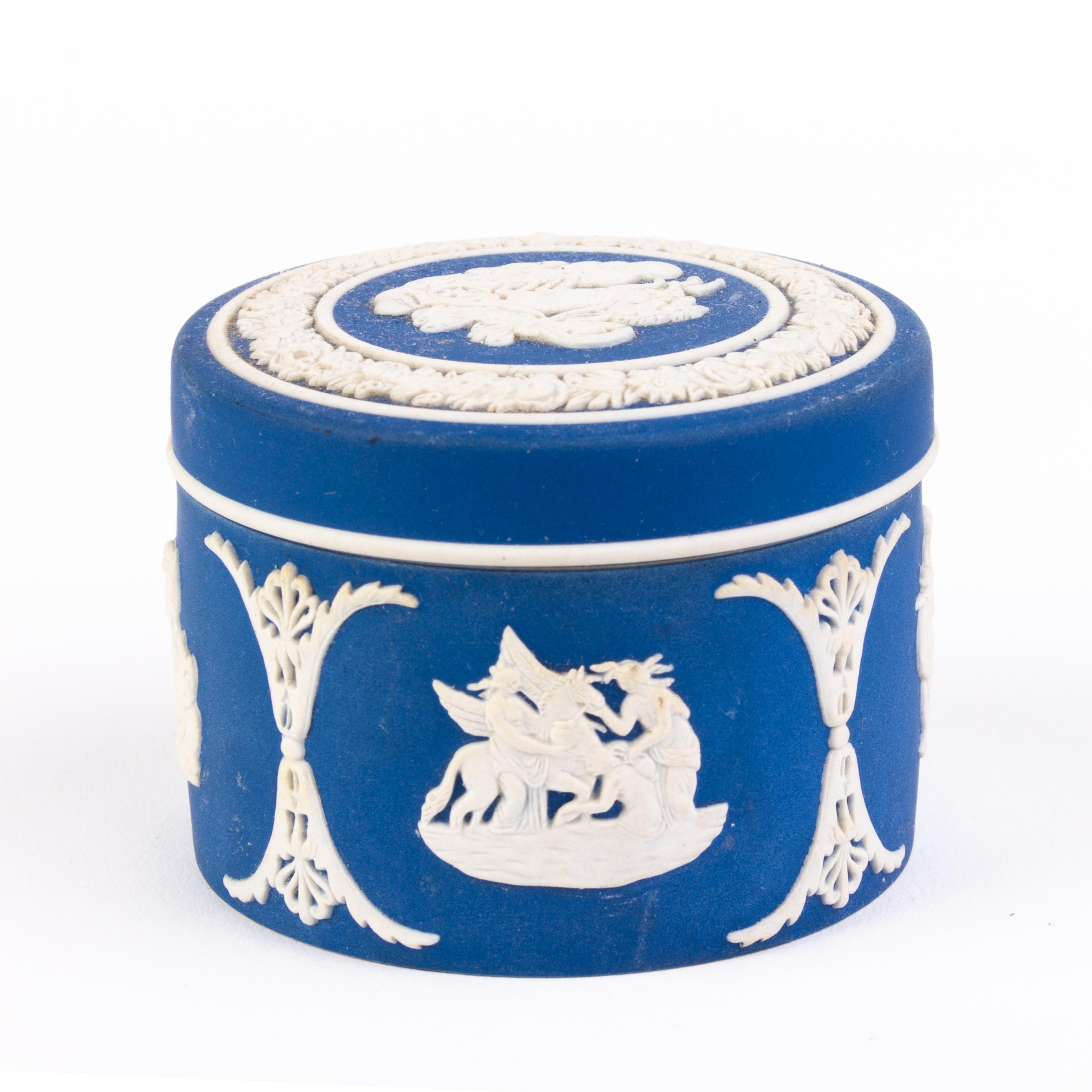 20th Century Wedgwood Portland Blue Jasperware Neoclassical Trinket Box For Sale
