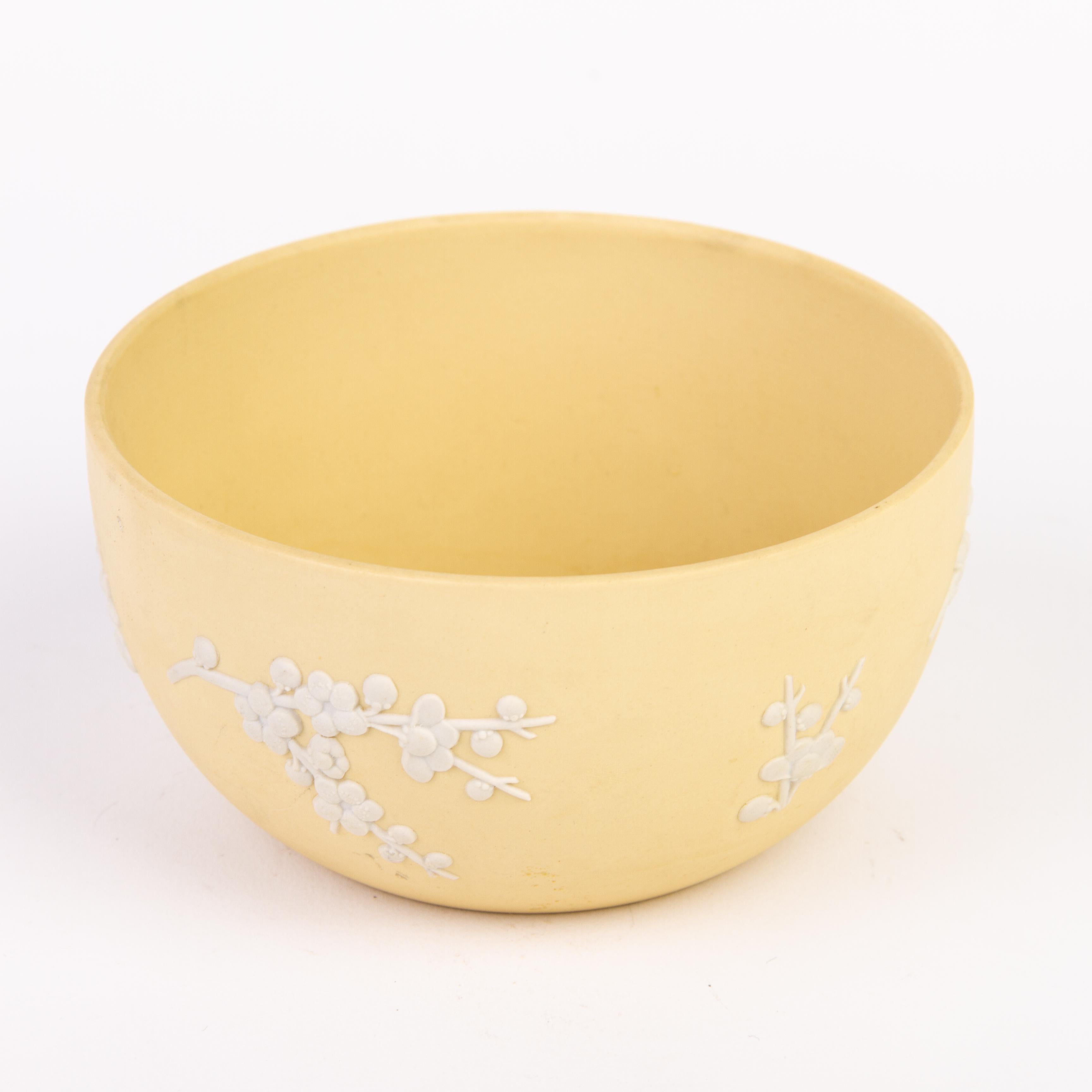 From a private collection.
Free international shipping.
Wedgwood Primrose Yellow Jasperware Prunus Bowl 