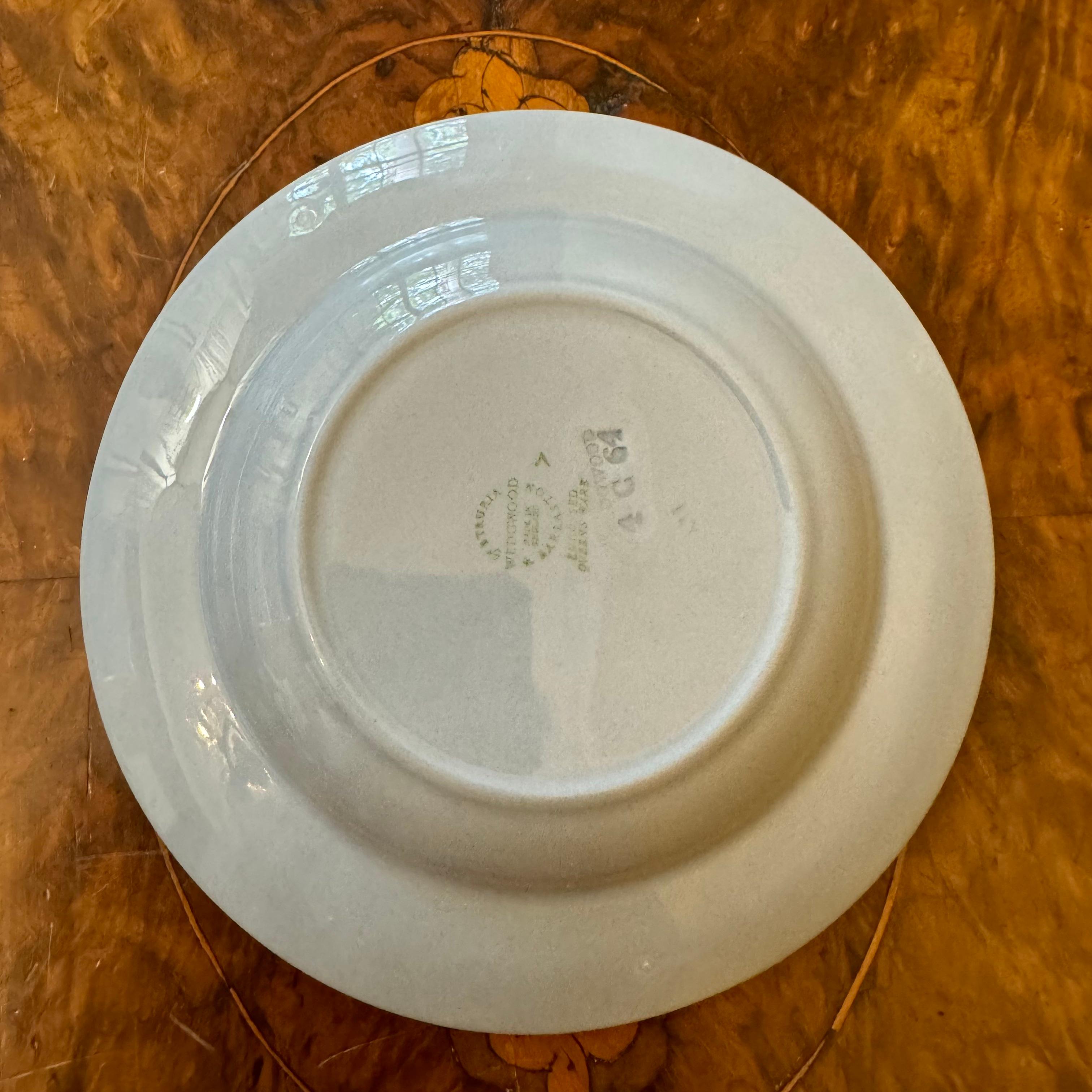 Wedgwood Queens Ware Blue Embossed Cream Ashtray In Good Condition For Sale In EDENSOR PARK, NSW