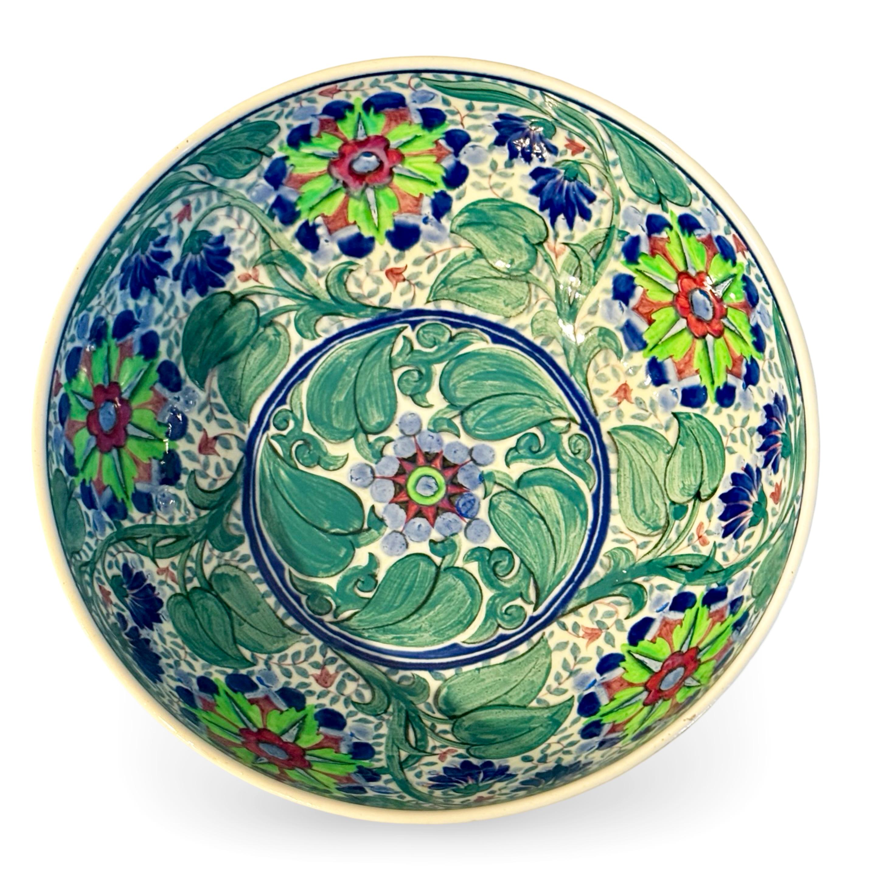 Art Déco Wedgwood Queensware Polychrome Painted Bowl from the Art Deco Period in vendita