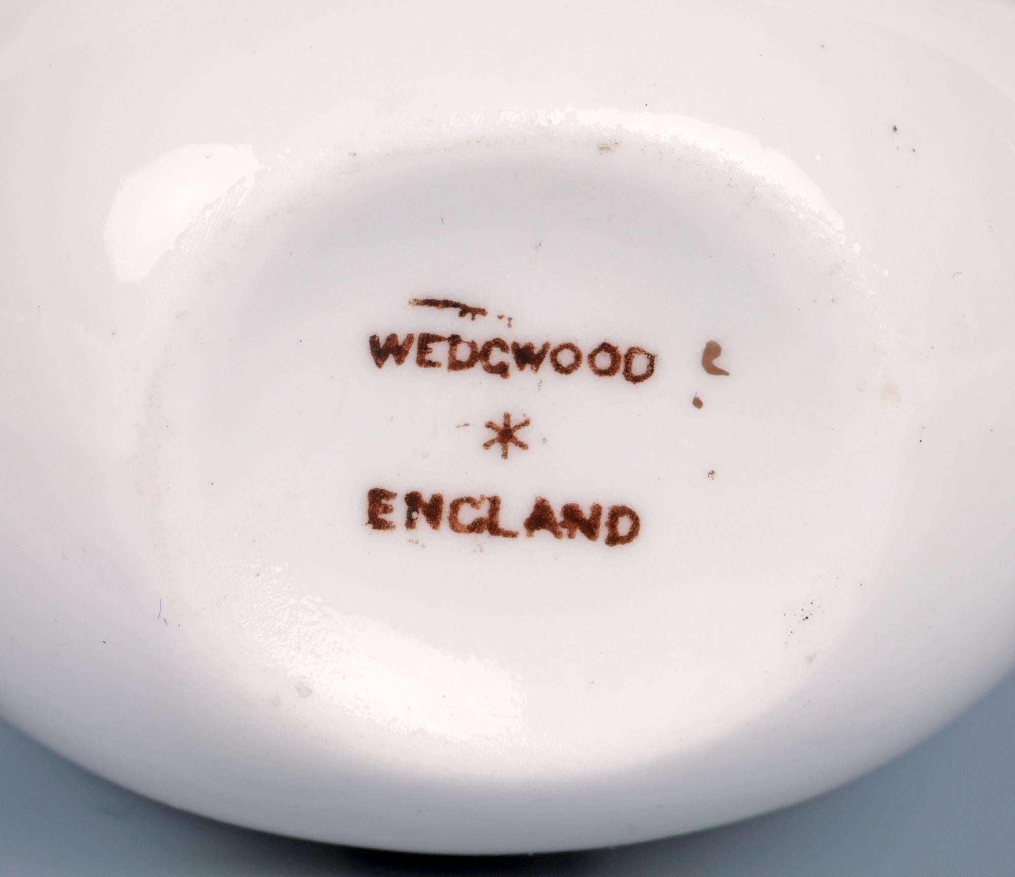 Wedgwood Rare Miniature Porcelain Boer War Military Vase 9