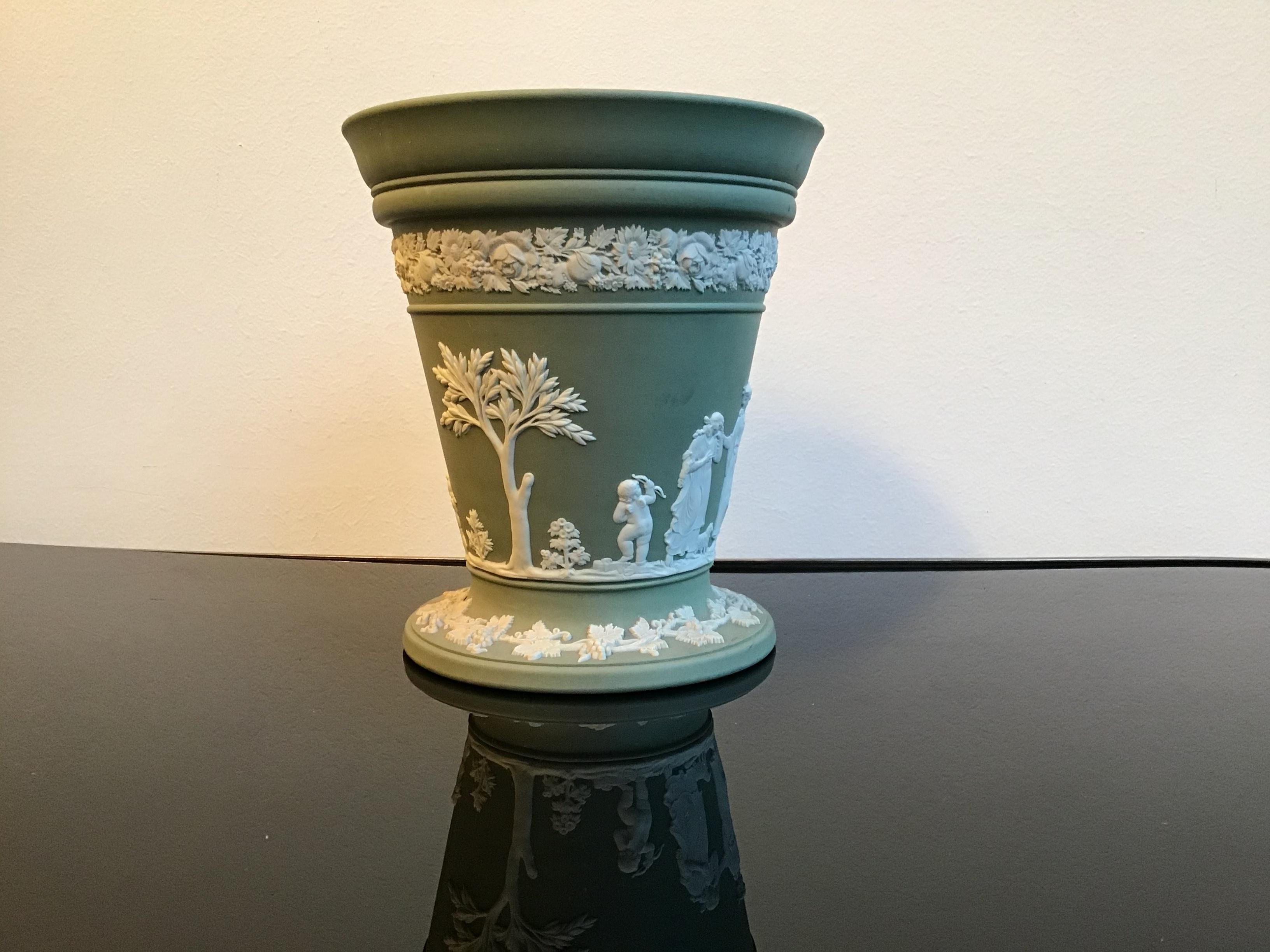 Wedgwood Vase Ceramic 1930 United Kingdom For Sale 2
