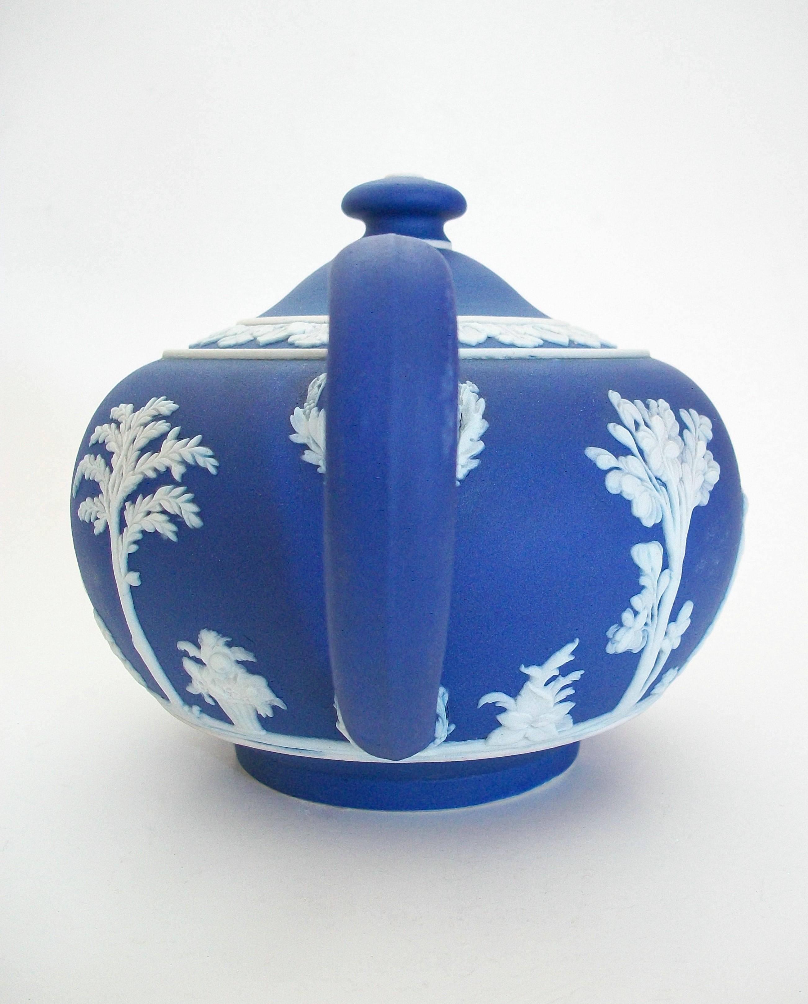 wedgwood jasperware teapot