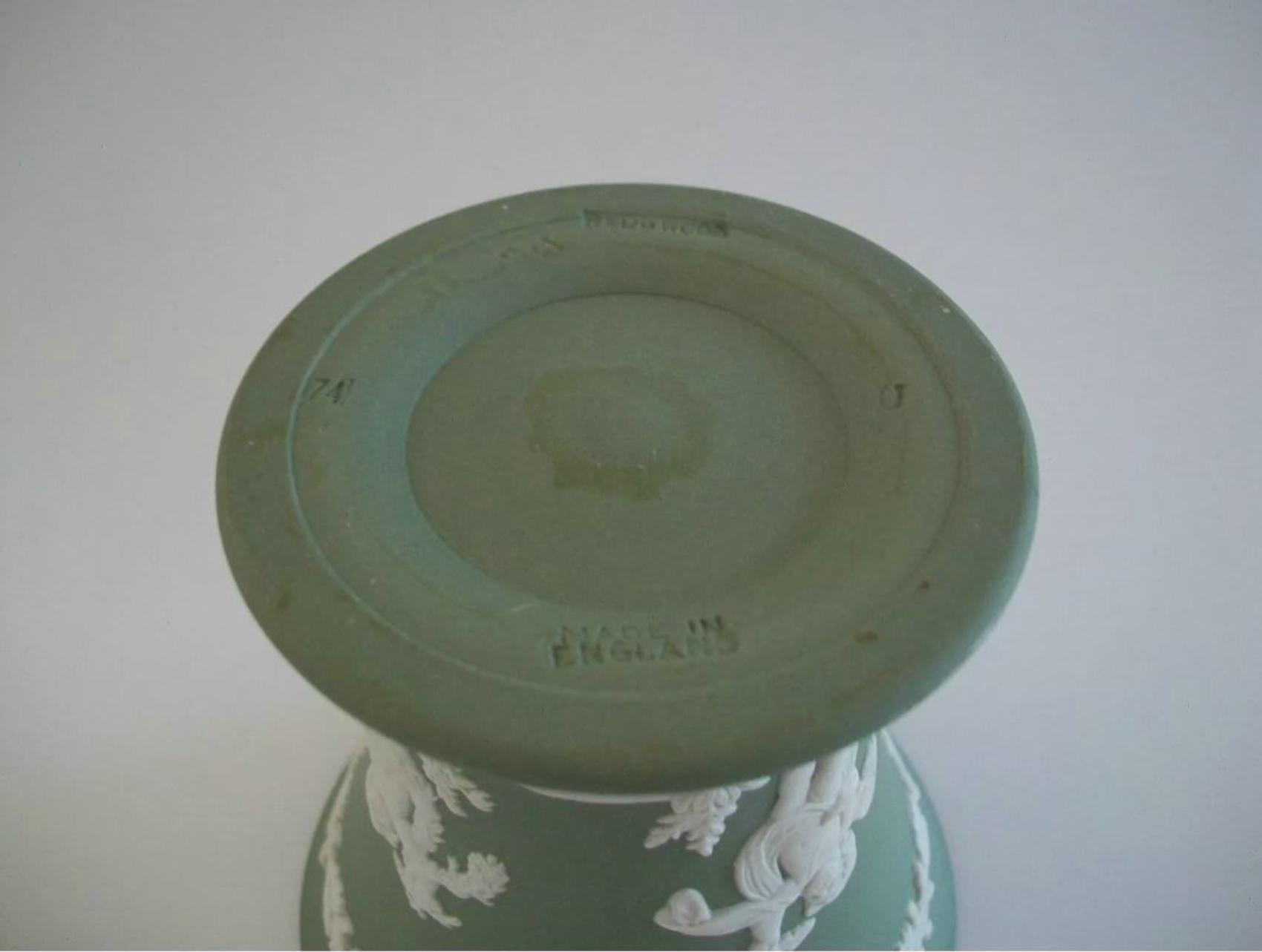 WEDGWOOD - Vaso Four Seasons in diaspro verde d'epoca - K.K. - Fine XX secolo in vendita 3