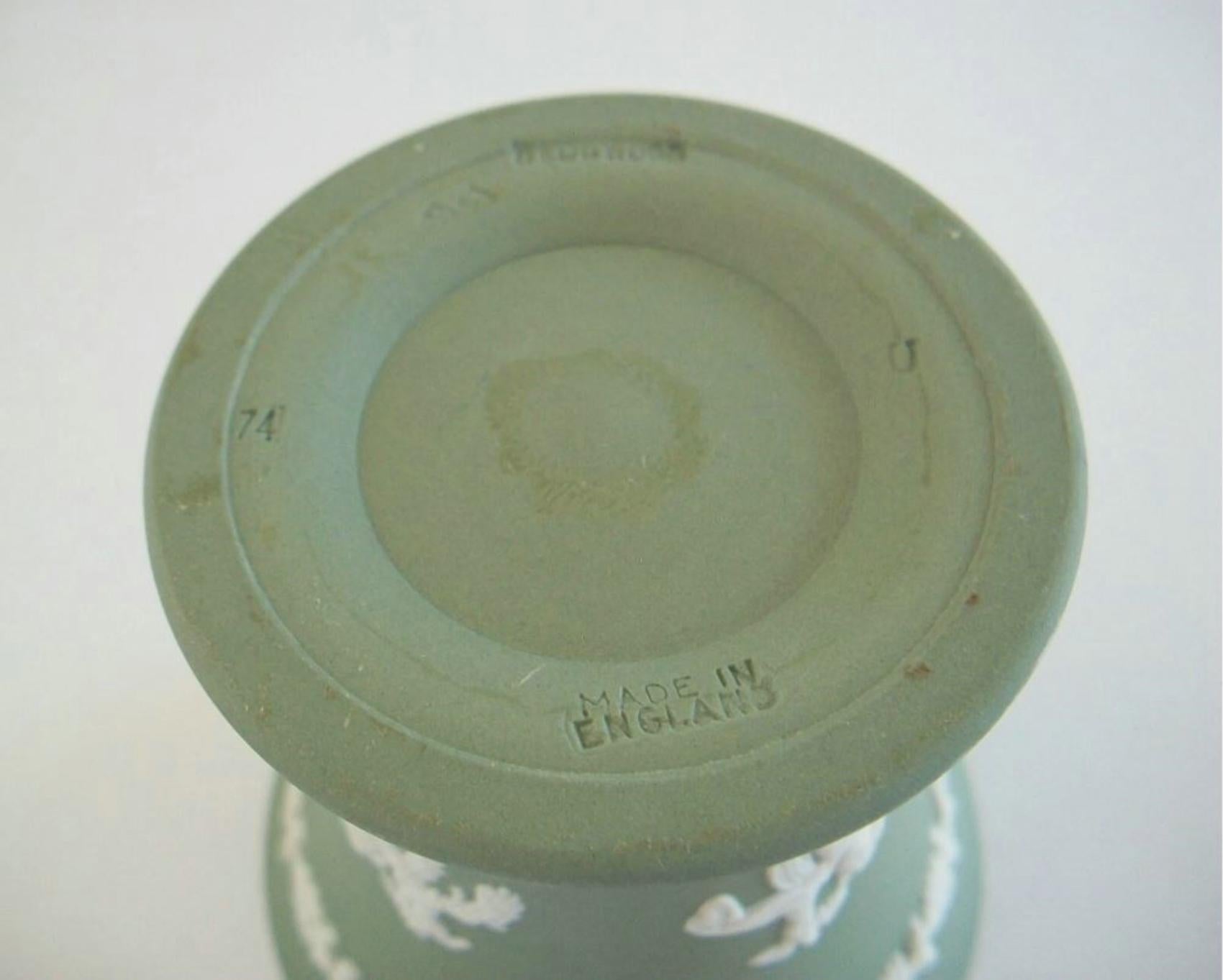WEDGWOOD - Vaso Four Seasons in diaspro verde d'epoca - K.K. - Fine XX secolo in vendita 4