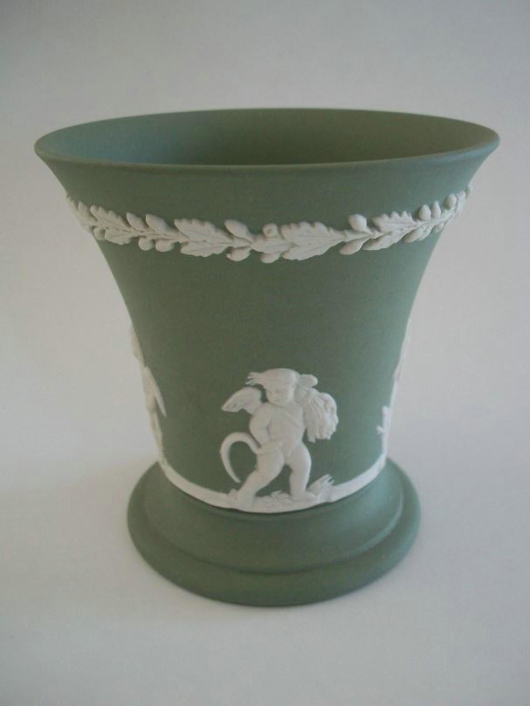 Vittoriano WEDGWOOD - Vaso Four Seasons in diaspro verde d'epoca - K.K. - Fine XX secolo in vendita