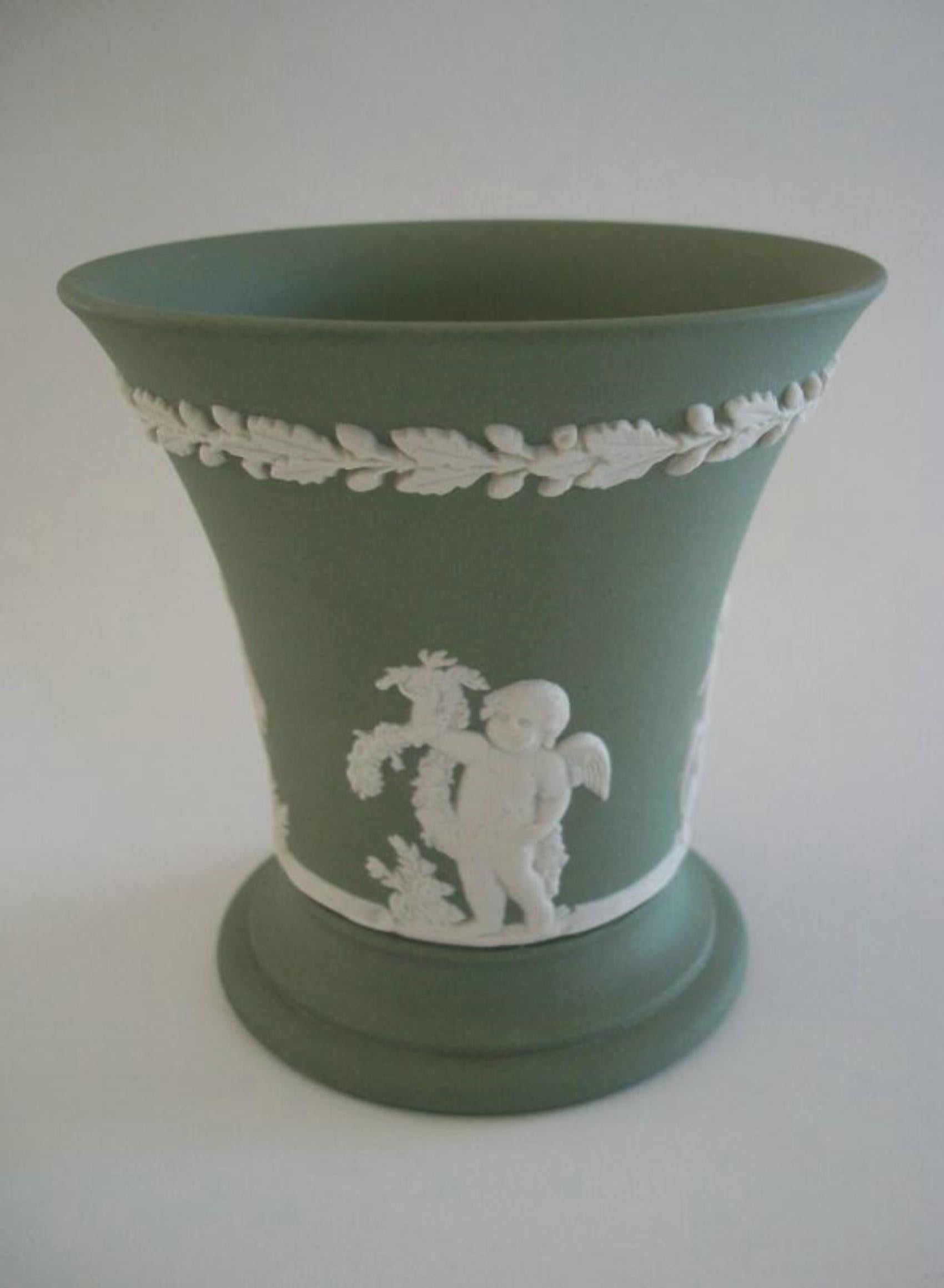 Inglese WEDGWOOD - Vaso Four Seasons in diaspro verde d'epoca - K.K. - Fine XX secolo in vendita