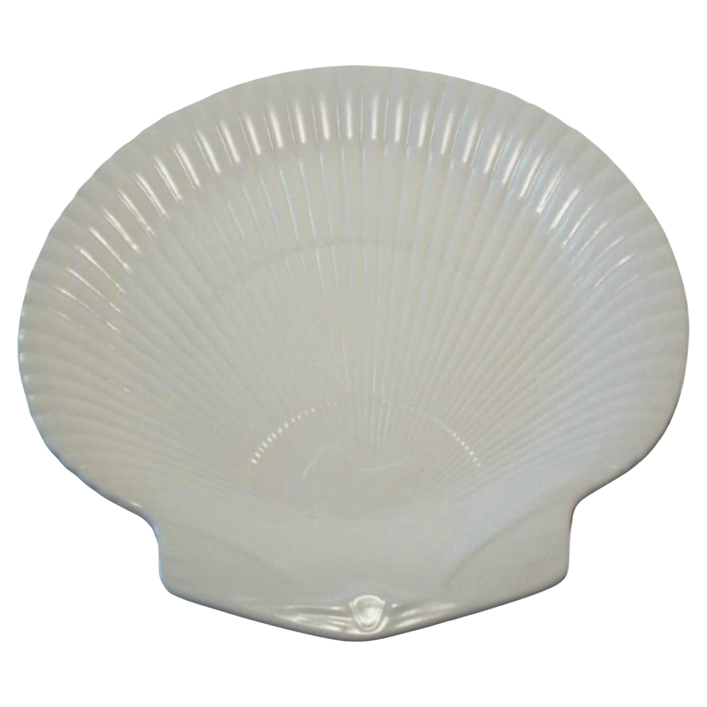 WEDGWOOD - Vintage Nautilus Scallop Shell Plate - Satin Glaze - U.K. - C. 1960
s