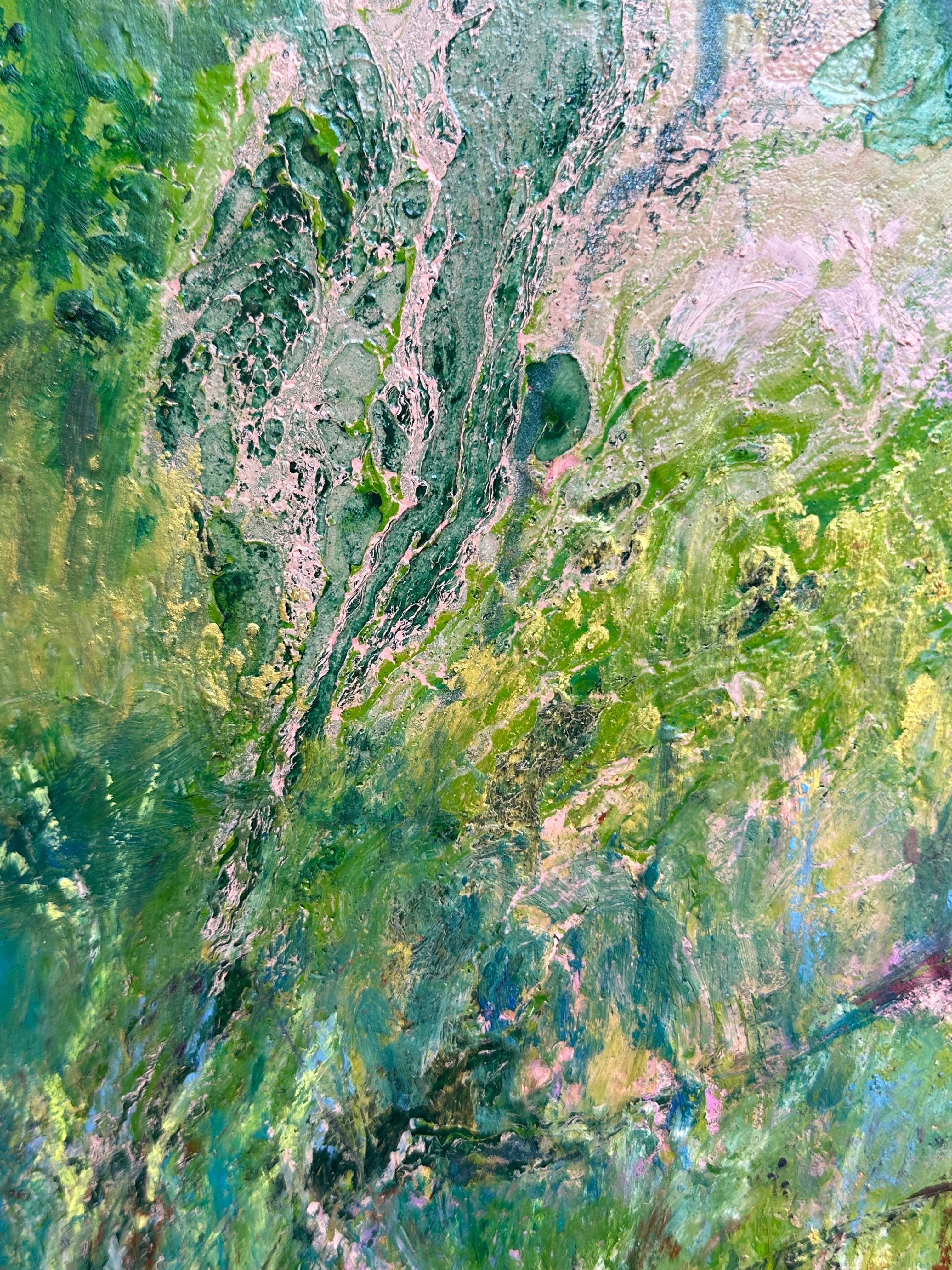 
Questo dipinto a olio cattura vividamente l'essenza di una scena naturale densa e fiorente di un prato non tagliato durante l'estate. L'opera d'arte è ricca di texture e colori, e combina tecniche astratte e impressionistiche per trasmettere un