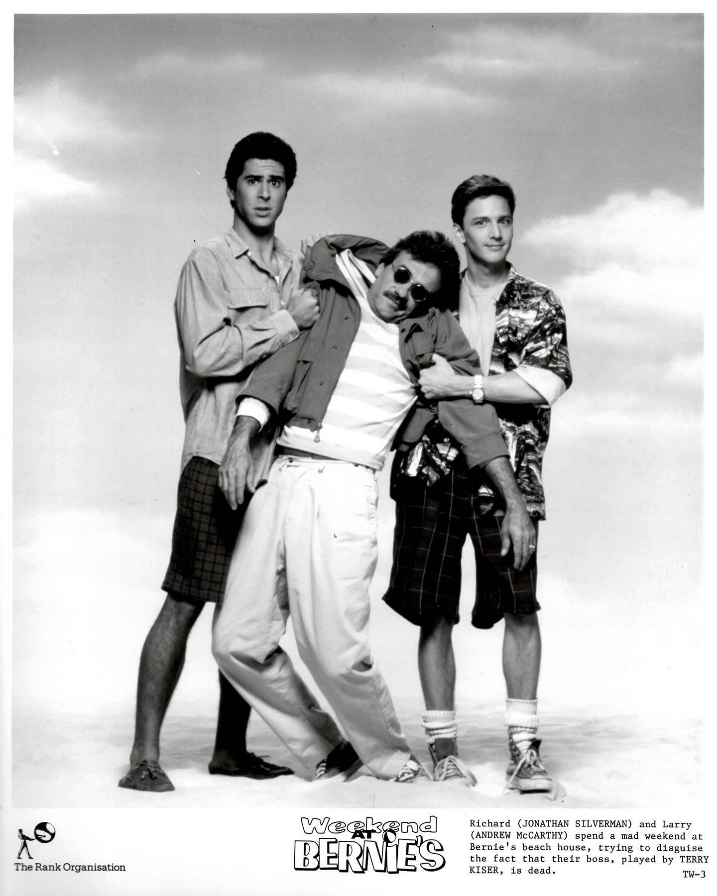 Weekend at Bernies 1989 Werbefilm Film Pressebild Gerahmt (Papier) im Angebot