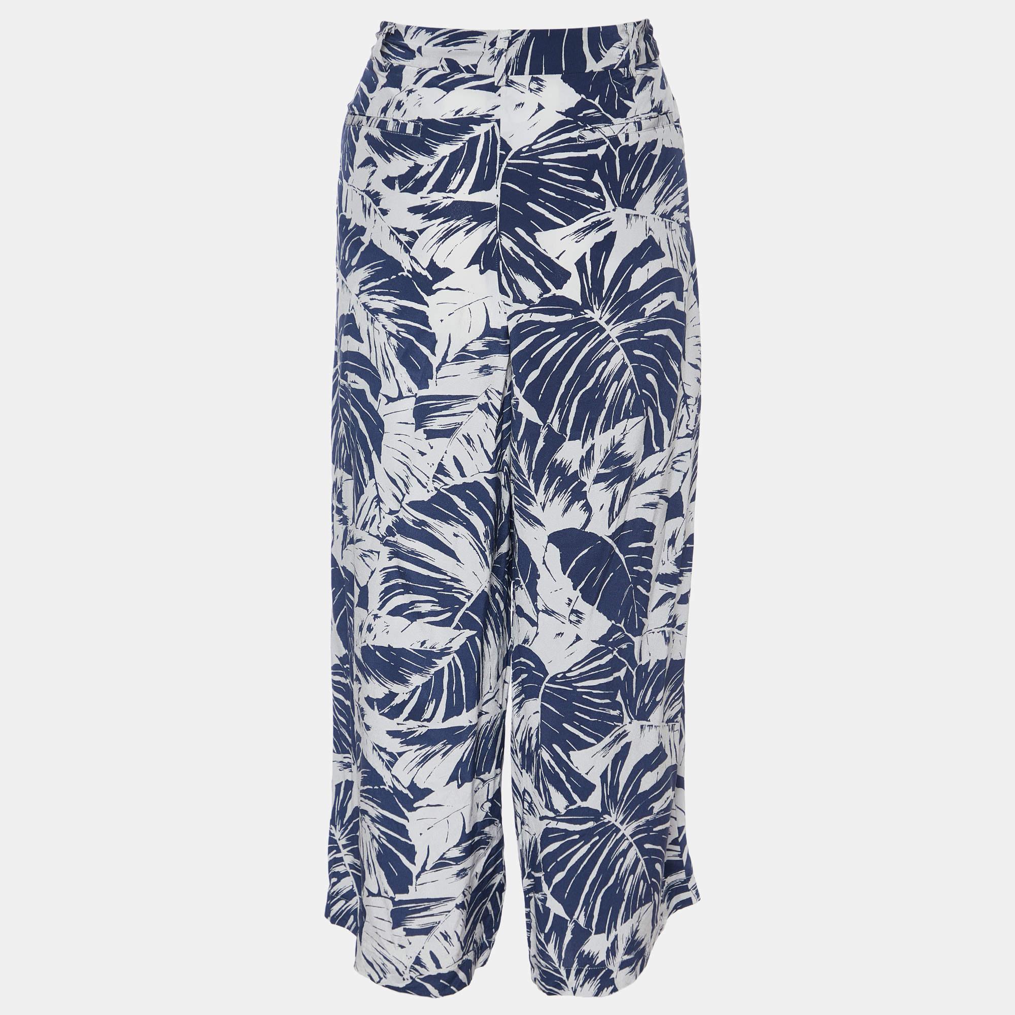Impeccably tailored pants are a staple in a well curated wardrobe. These designer pants are finely sewn to give you the desired look and all day comfort.