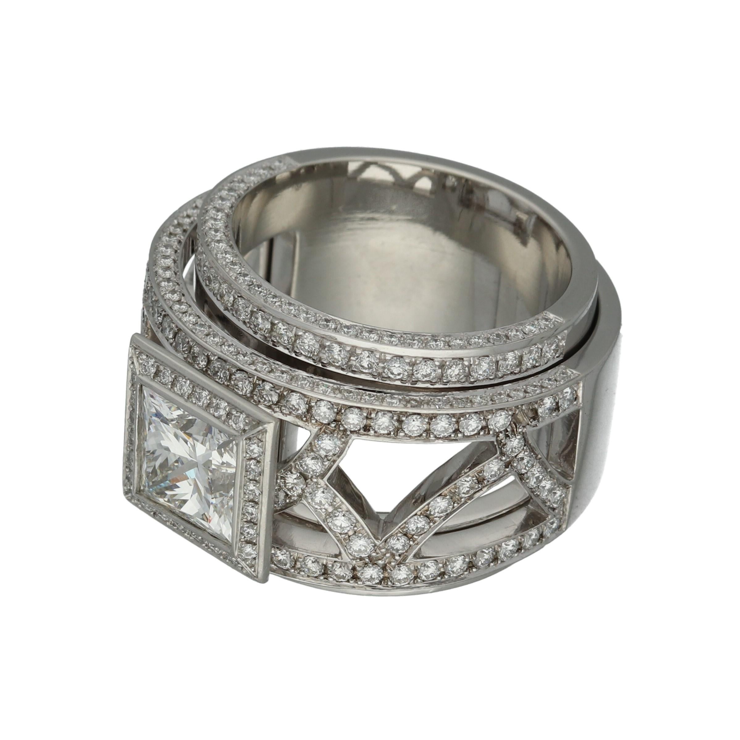 Weggenmann 'Euphoria' Platinum Diamonds Cocktail Ring For Sale 1