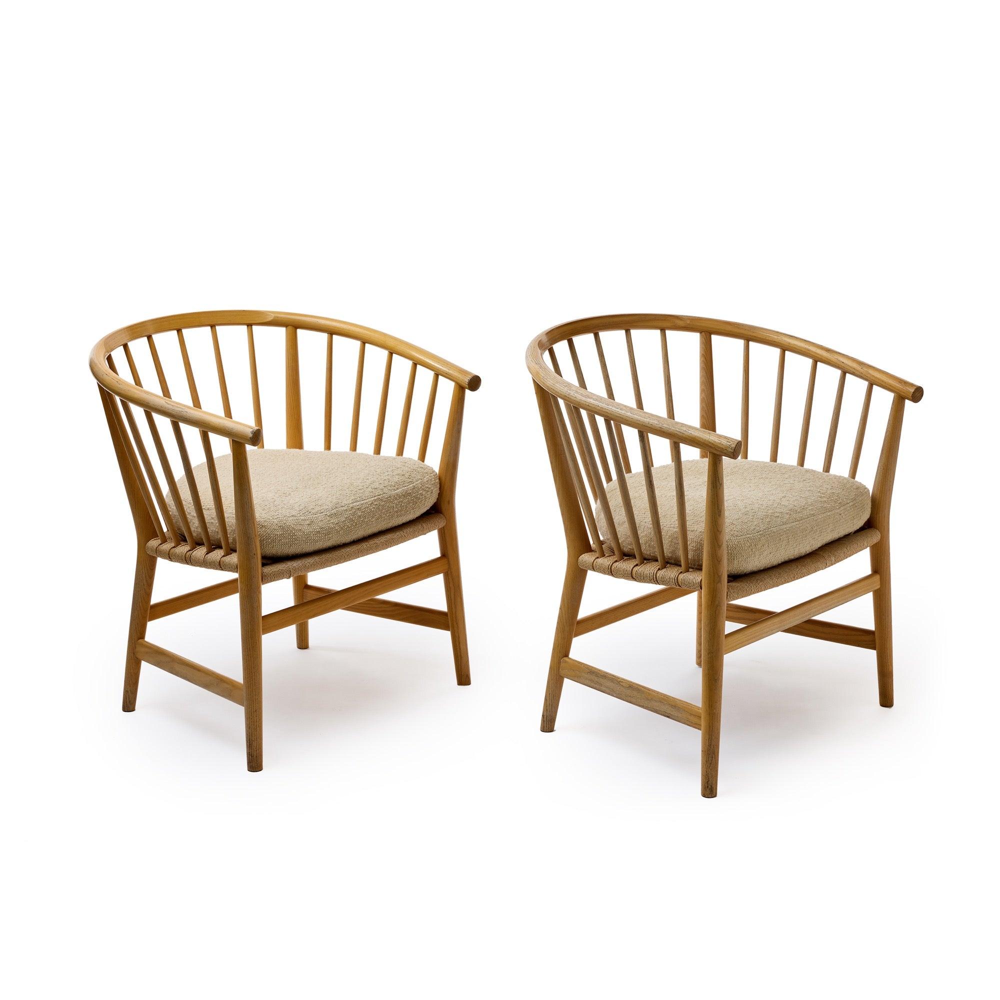 Due sedie vintage Hans Wegner PP-112 per PP Mobler Co; legno di frassino con sedili originali intrecciati, etichetta del produttore applicata 