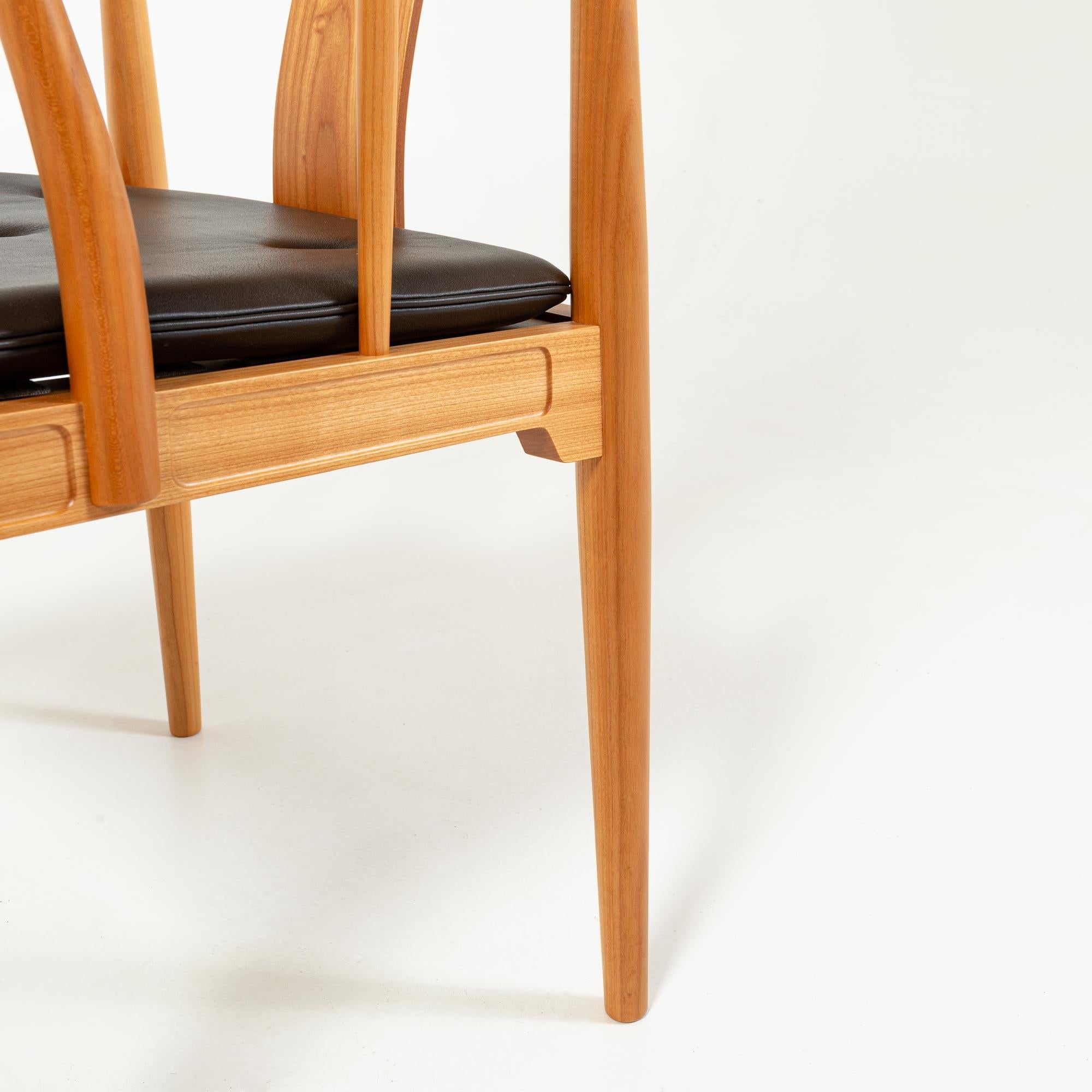 Wegner « China Chair » pour Fritz Hansen en cerisier et cuir en vente 2