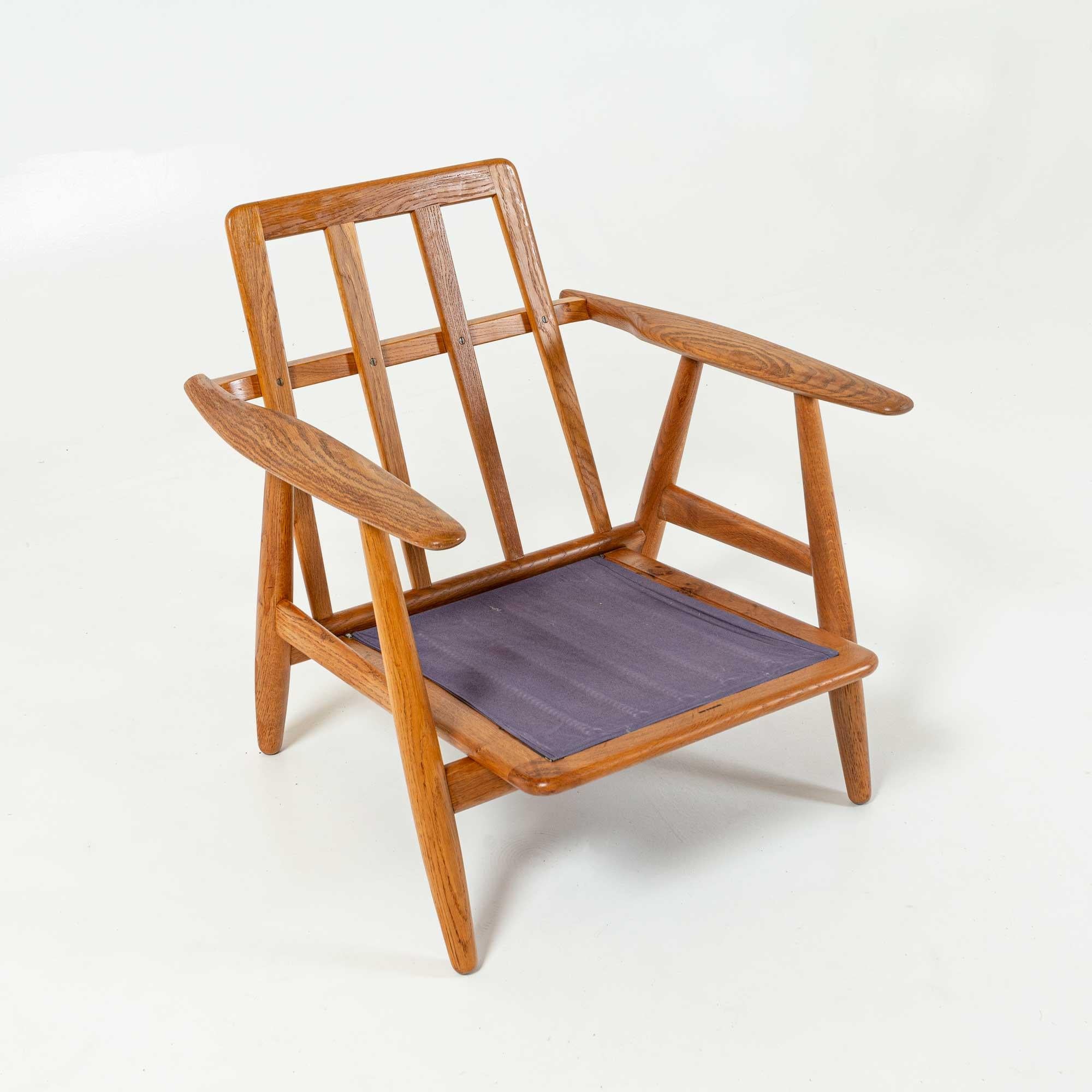 Wegner GE240 Cigar Lounge Chair and ottoman in Oak and HBF Martini Green Velvet 4