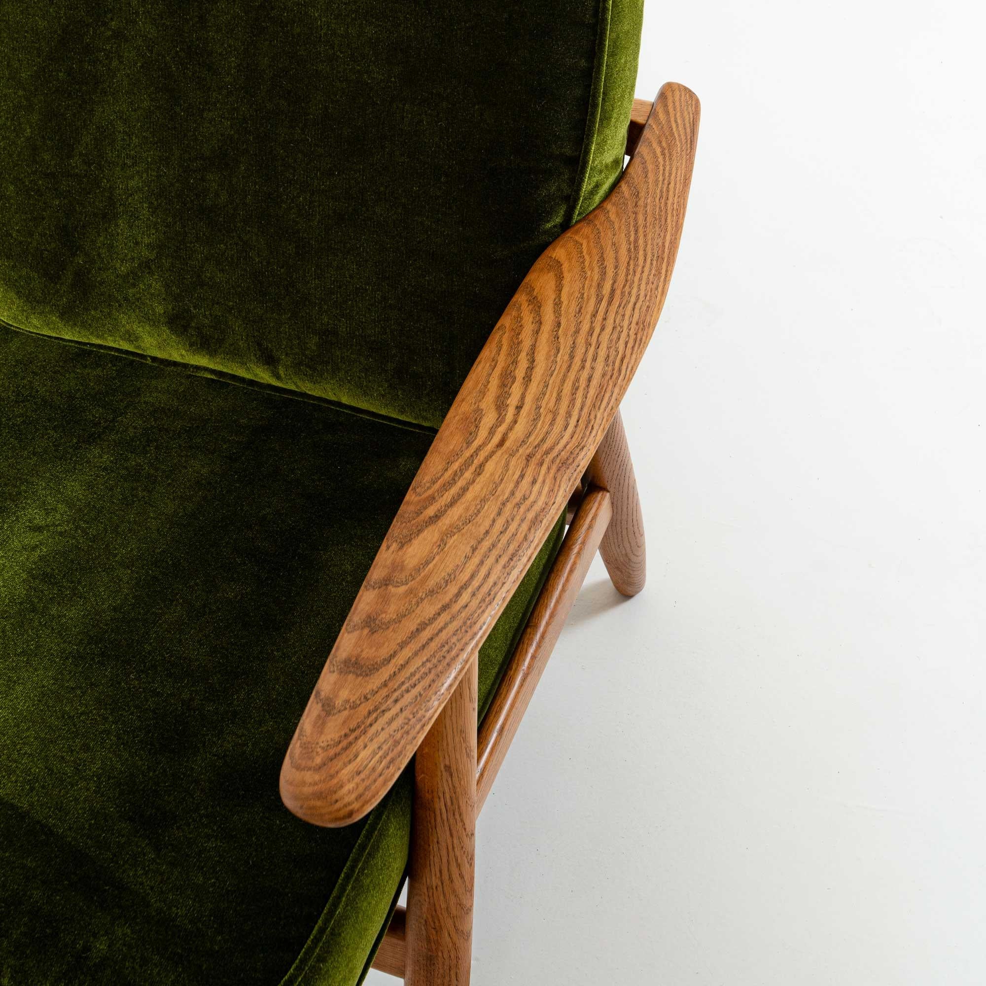 Wegner GE240 Cigar Lounge Chair and ottoman in Oak and HBF Martini Green Velvet 1