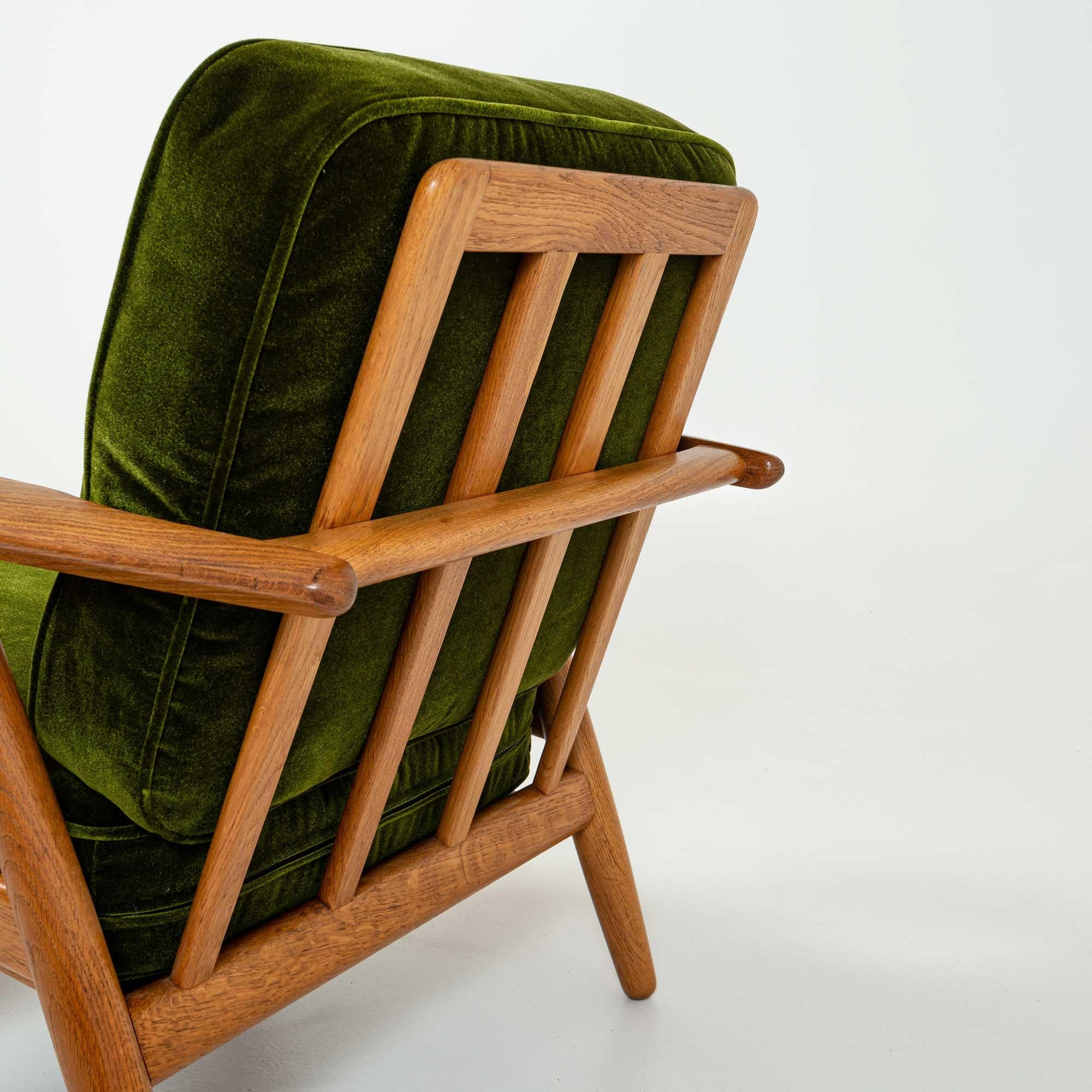 Wegner GE240 Cigar Lounge Chair and ottoman in Oak and HBF Martini Green Velvet 2