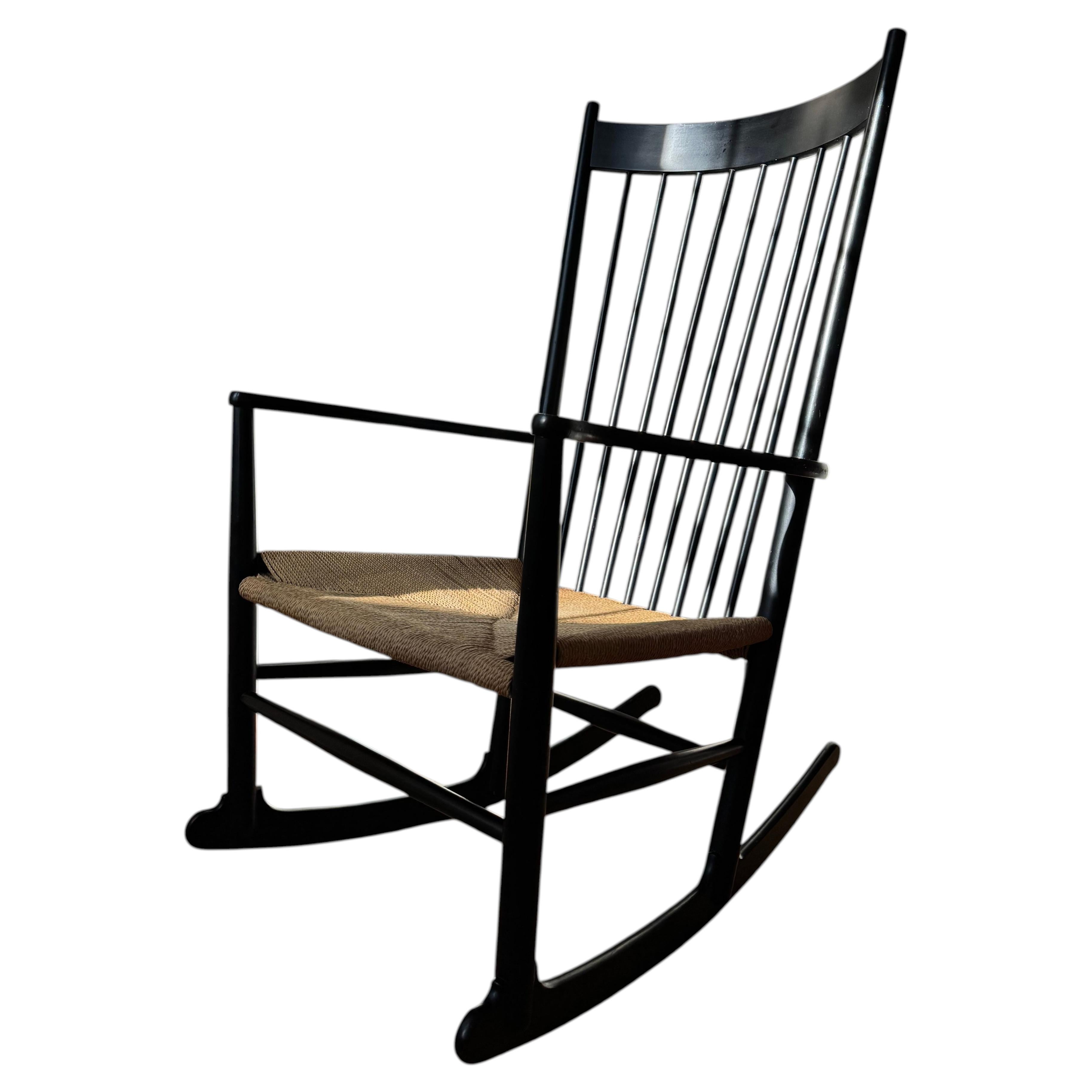 Silla mecedora Wegner J16 de Hans Wegner para FDB Møbler en venta