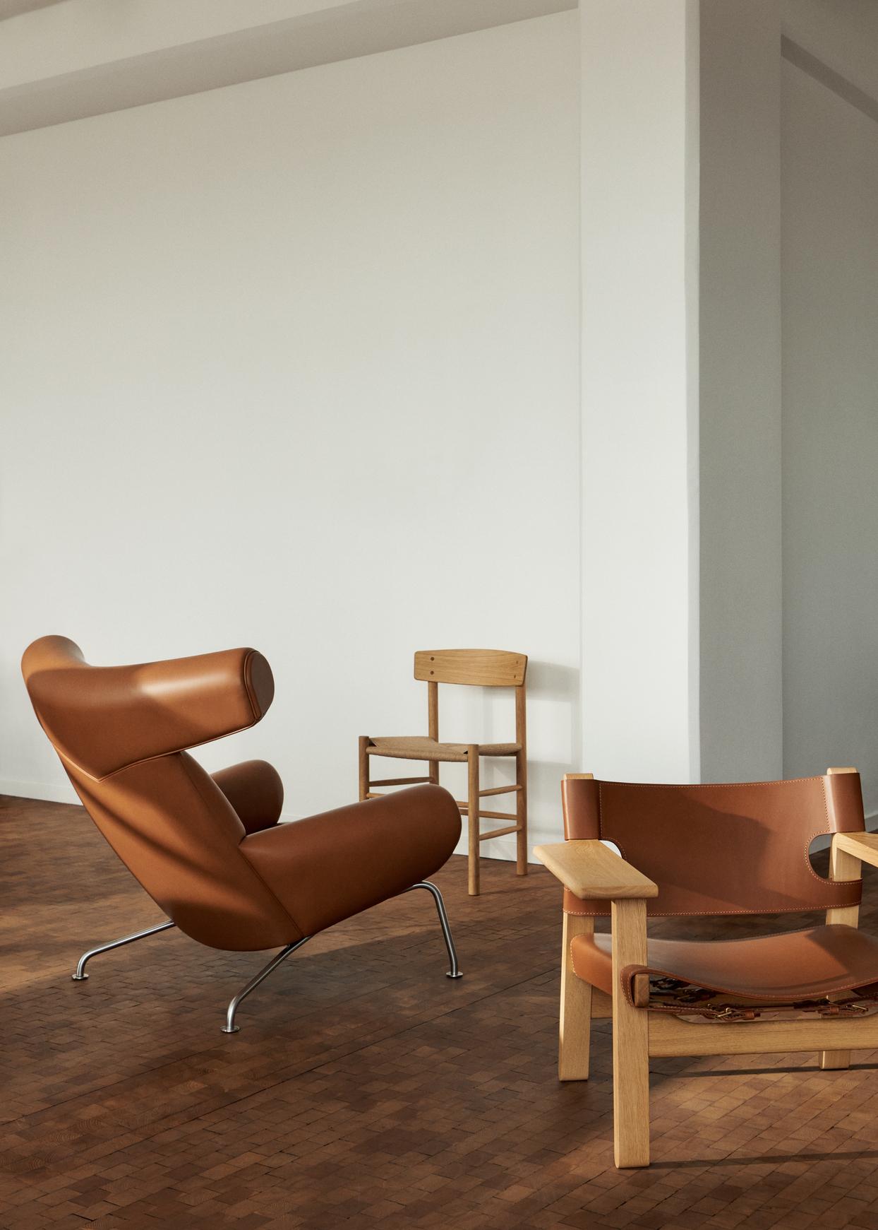 Wegner Ox Chair-Russet Brown/Brushed Stainless Steel-by HansJ. Wegner Fredericia In New Condition For Sale In Dubai, AE