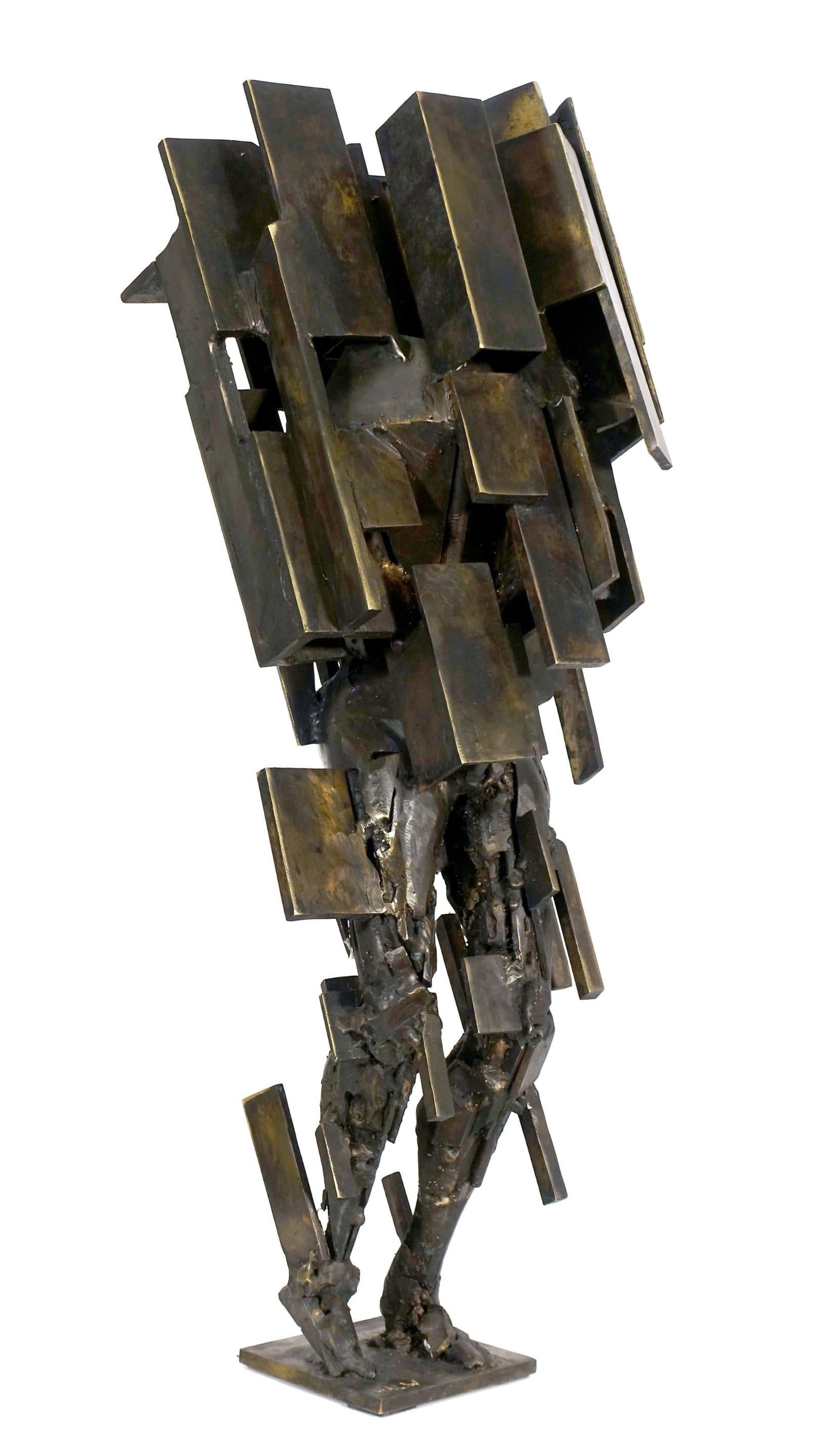 Halliday Avray Wilson uses traditional sculpting methods and materials, such as bronze, brass and steel, together with innovative techniques to create a fascinating and unique body of work. 
His recent output is characterized by a fascination with