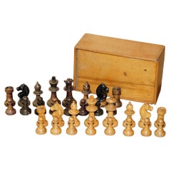 WEIGHTED ANTiQUE VICTORIAN LARGE STAUNTON PATTERN CHESS SET ORIGINAL BOX