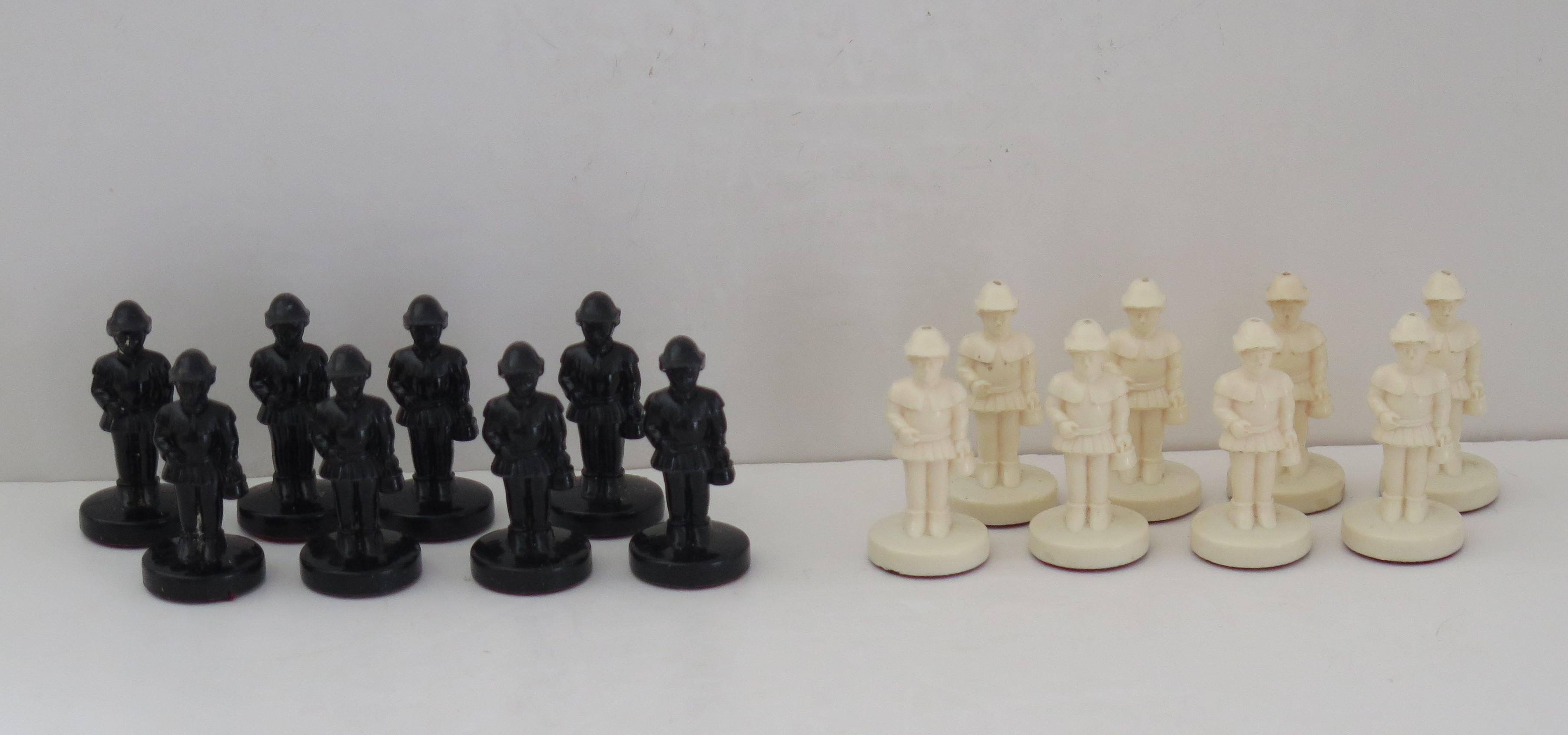 British Weighted Resin Chess Set Game in Jointed Wood Box Kings, Ca 1930s For Sale