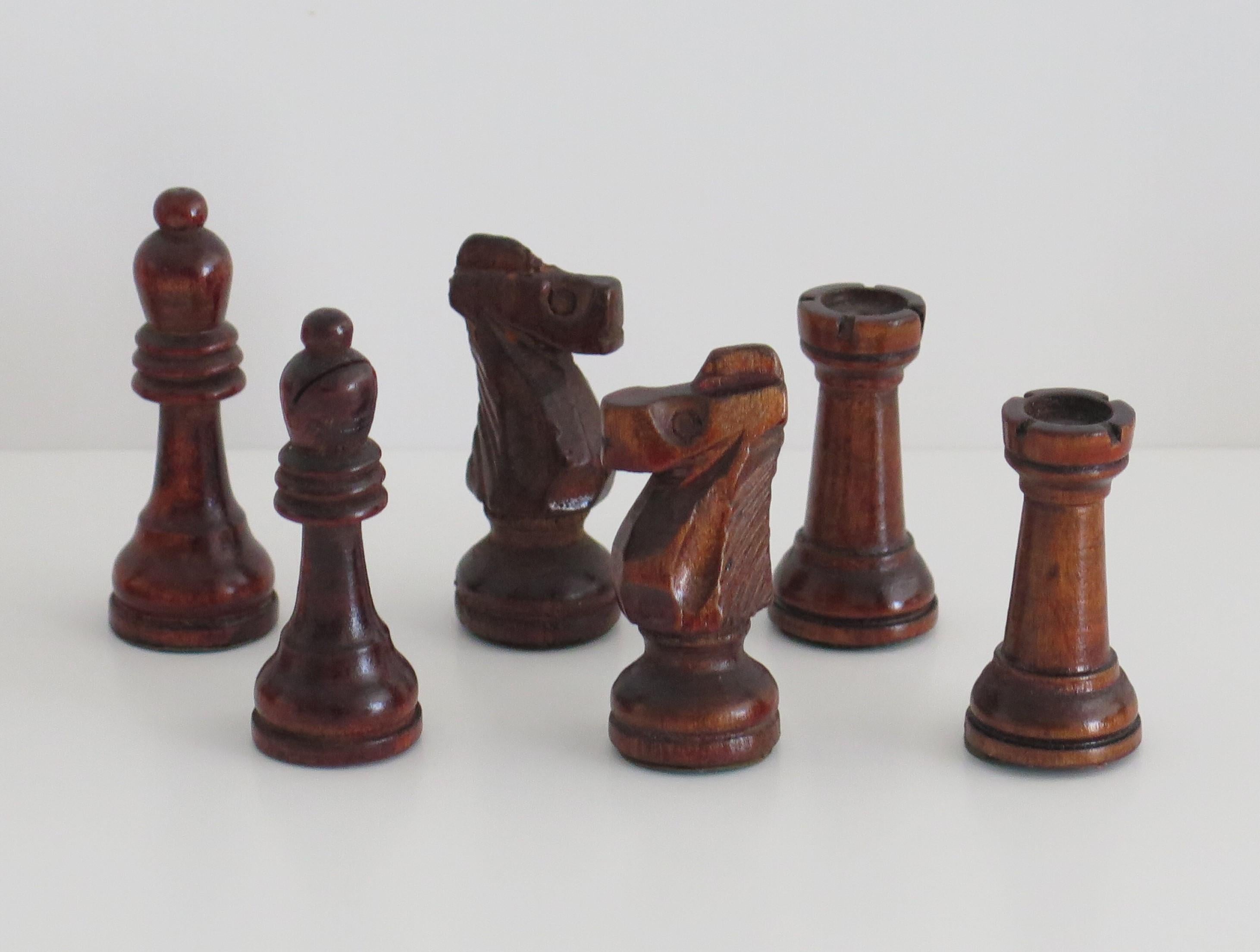 Hand-Crafted Weighted Wood Chess Set by John Jaques of London in Wood Box Kings, ca 1950  For Sale