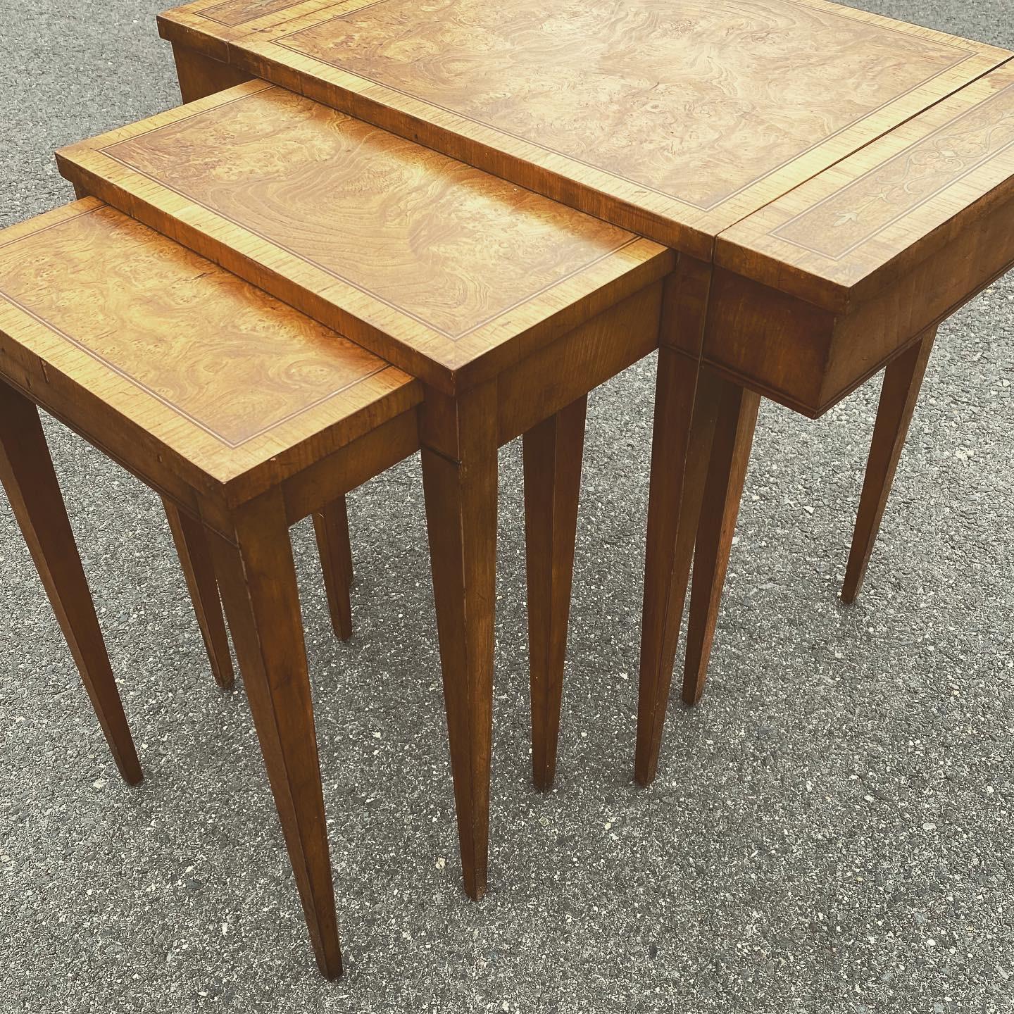 Burl Wood And Brass Inlaid Nesting Table With Top Compartment By Weiman 9