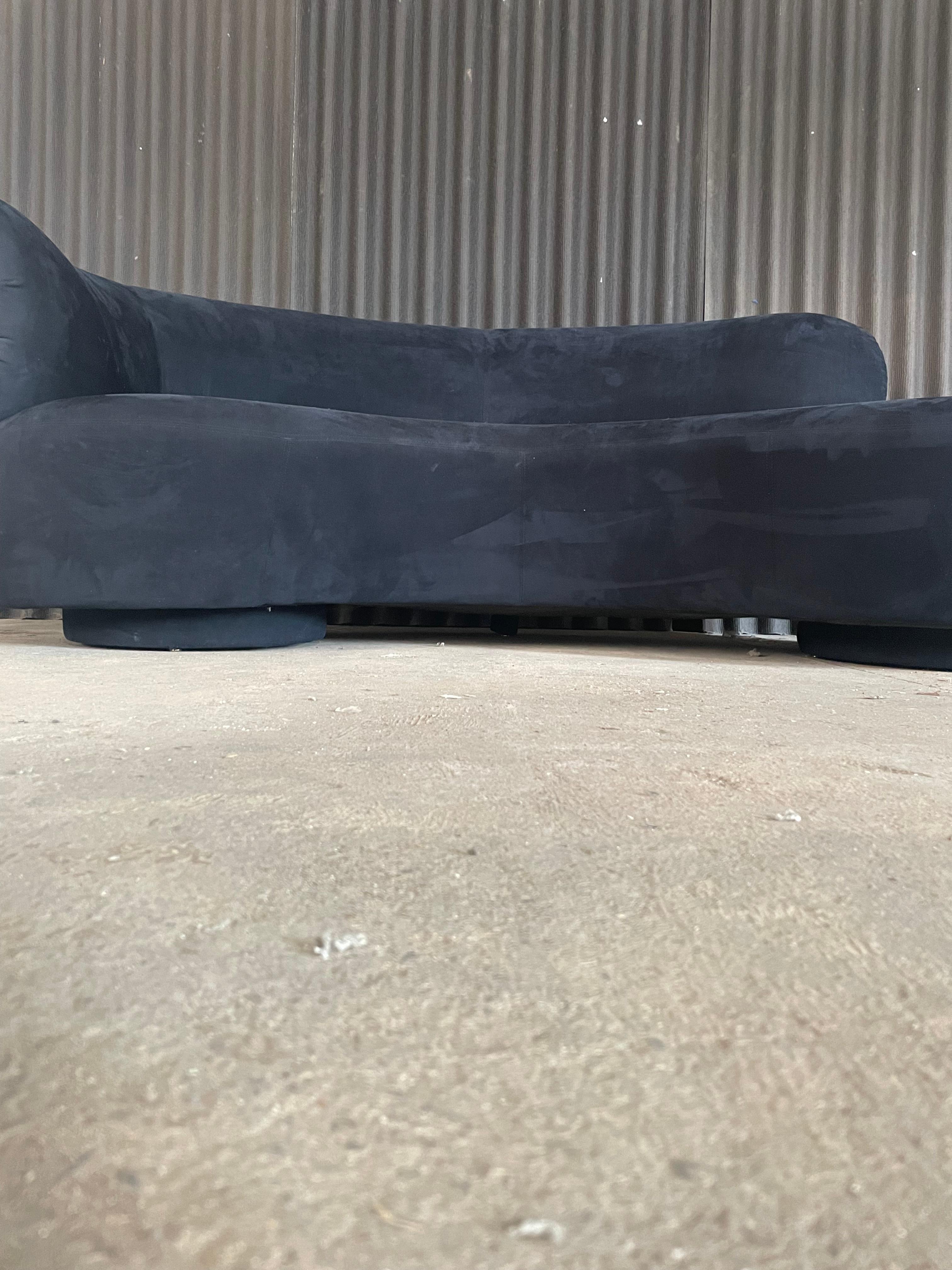 Weiman Curved Cloud Sofa In Good Condition For Sale In Southampton, NJ