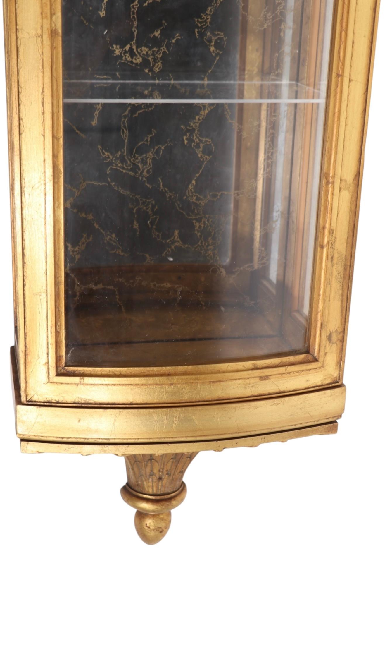 Weiman Gold Gilt  Wall Hanging Vitrine Curio Display Case circa 1970's For Sale 11