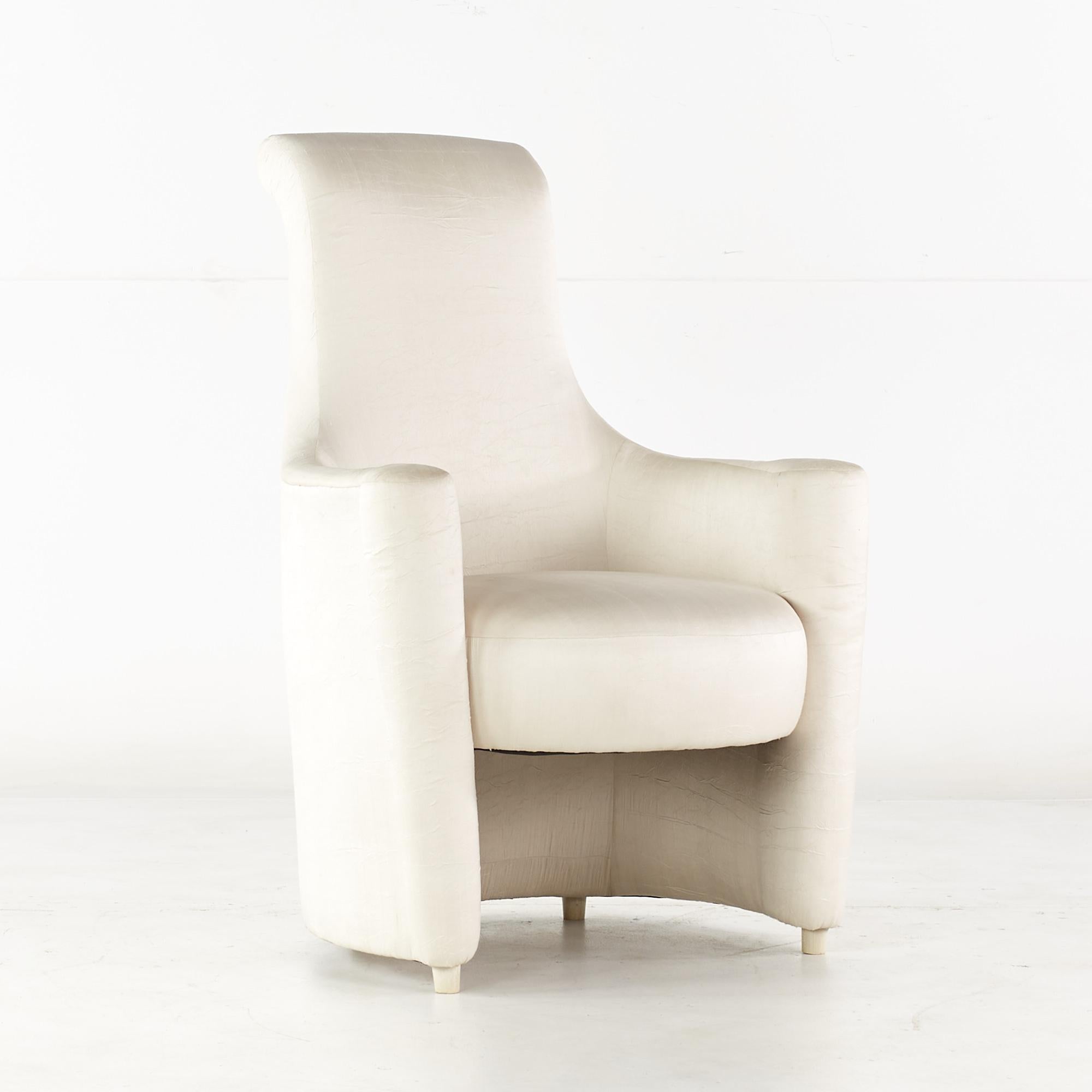 Américain Paire de fauteuils de salon d'appoint Weiman à haut dossier et pouf du milieu du siècle dernier en vente