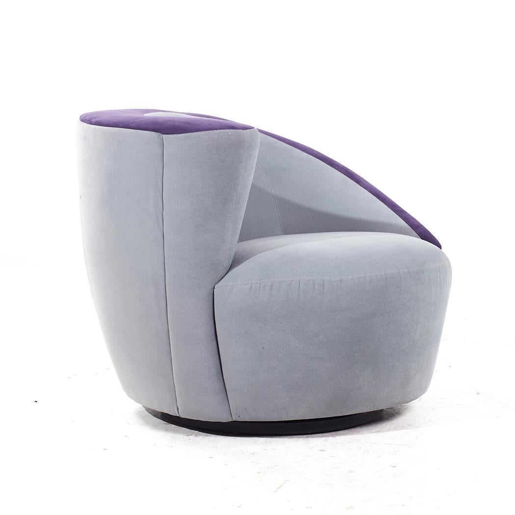 Américain Paire de chaises pivotantes postmodernes Weiman Nautilus en vente