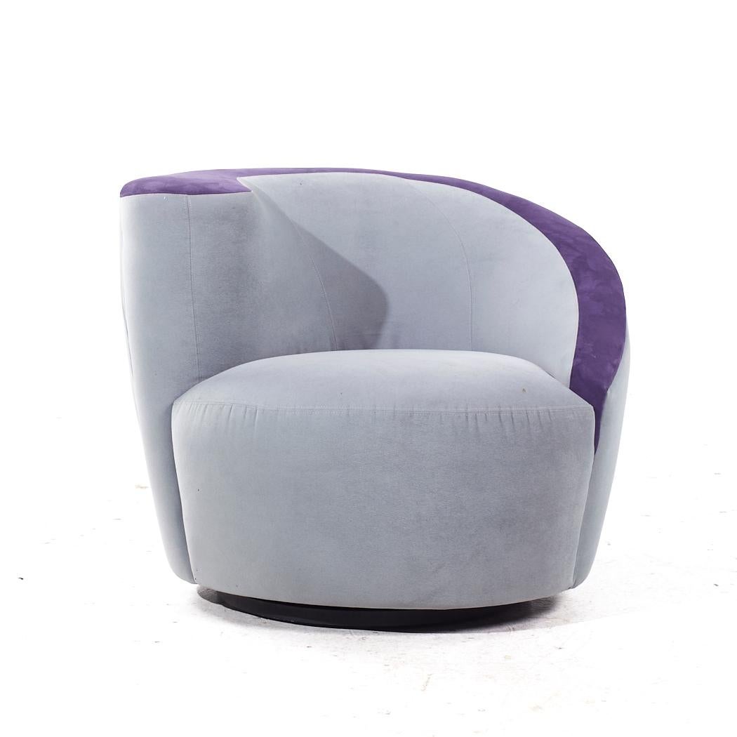 Paire de chaises pivotantes postmodernes Weiman Nautilus Bon état - En vente à Countryside, IL