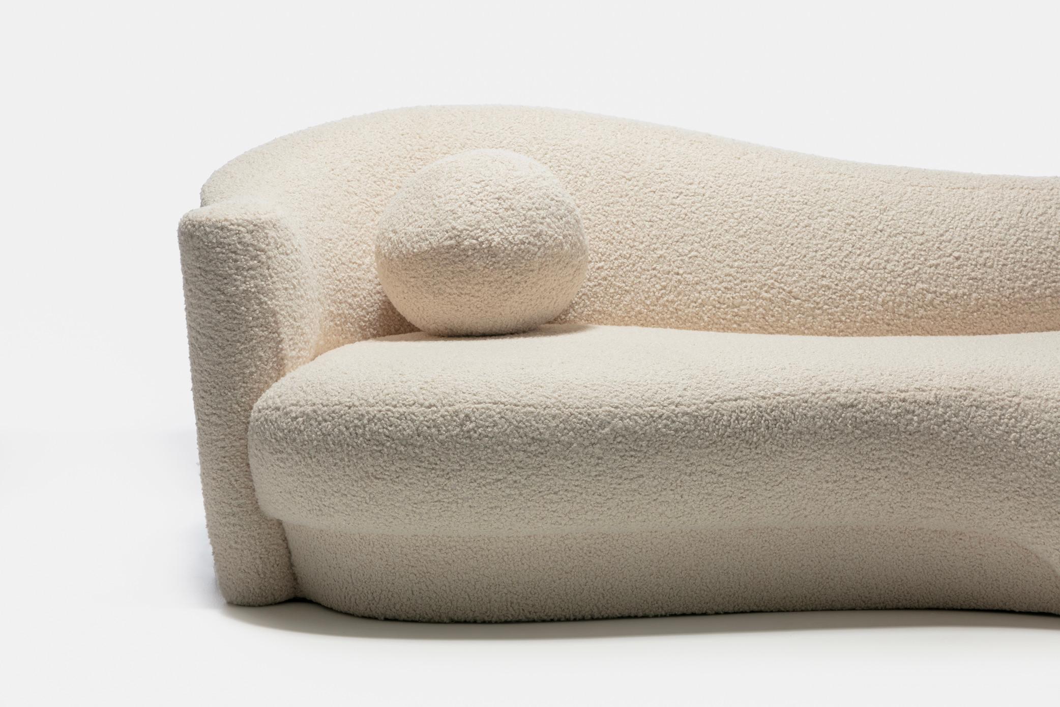 Weiman Post Modern Sofa Chaise Lounge in Supple Lux Elfenbeinweiß Boucl, um 1990 im Angebot 5