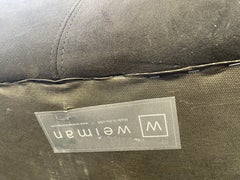 Sofá Weiman Postmoderno con Respaldo Curvo Esculpido