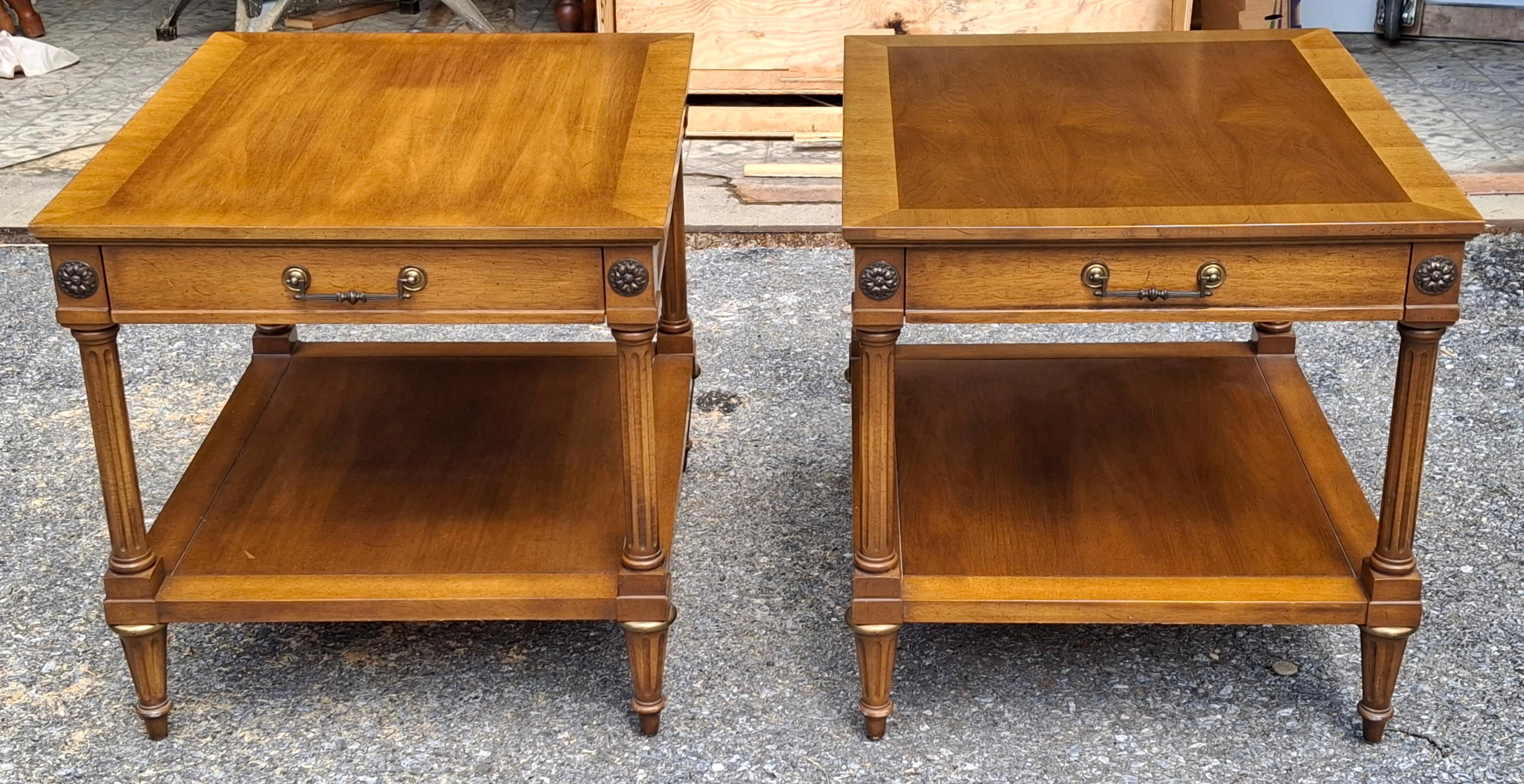 Tavolini in noce a fasce incrociate neoclassici di Weiman Rockwood Collection'S in vendita 2