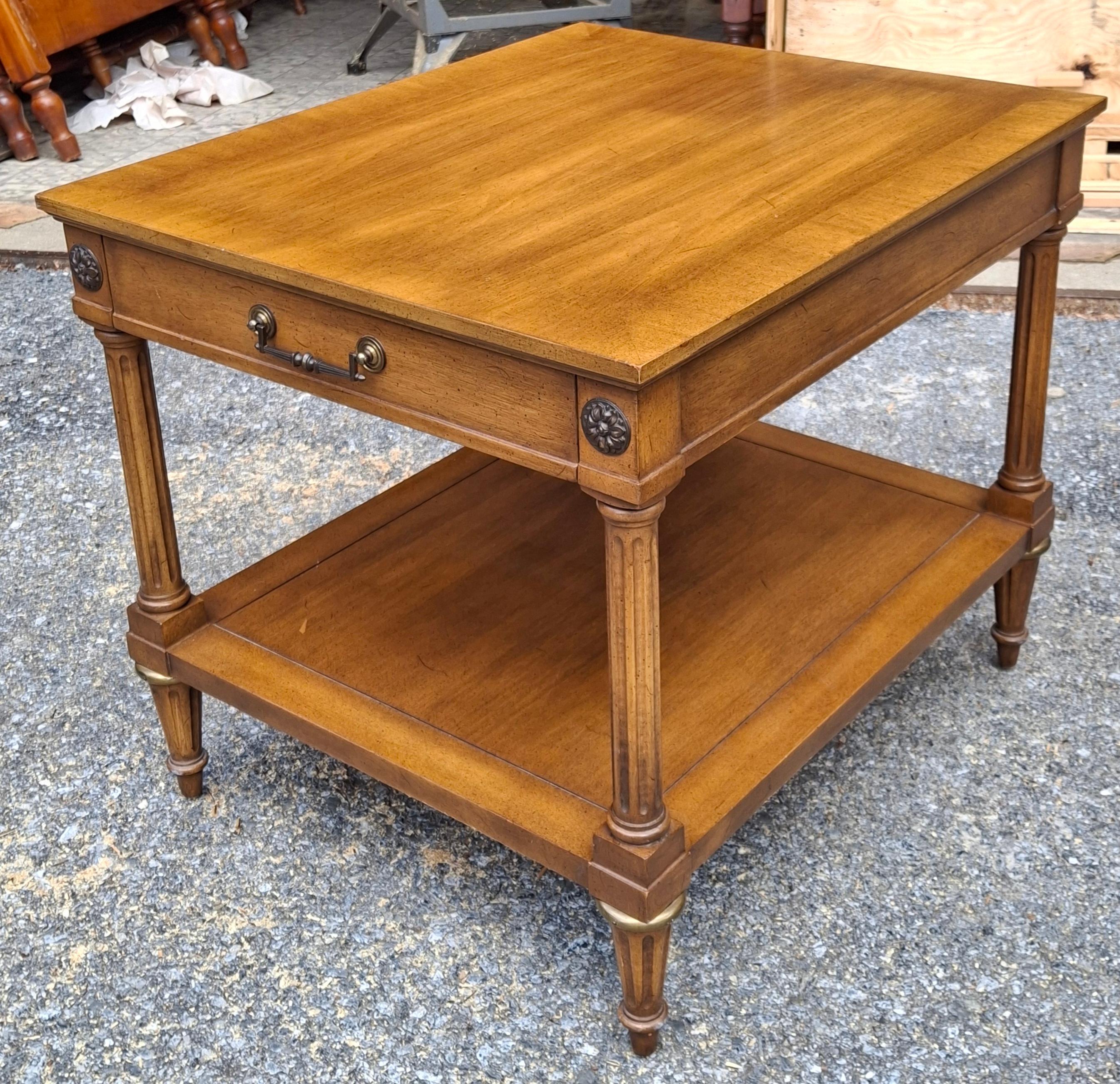 Tavolini in noce a fasce incrociate neoclassici di Weiman Rockwood Collection'S in vendita 4